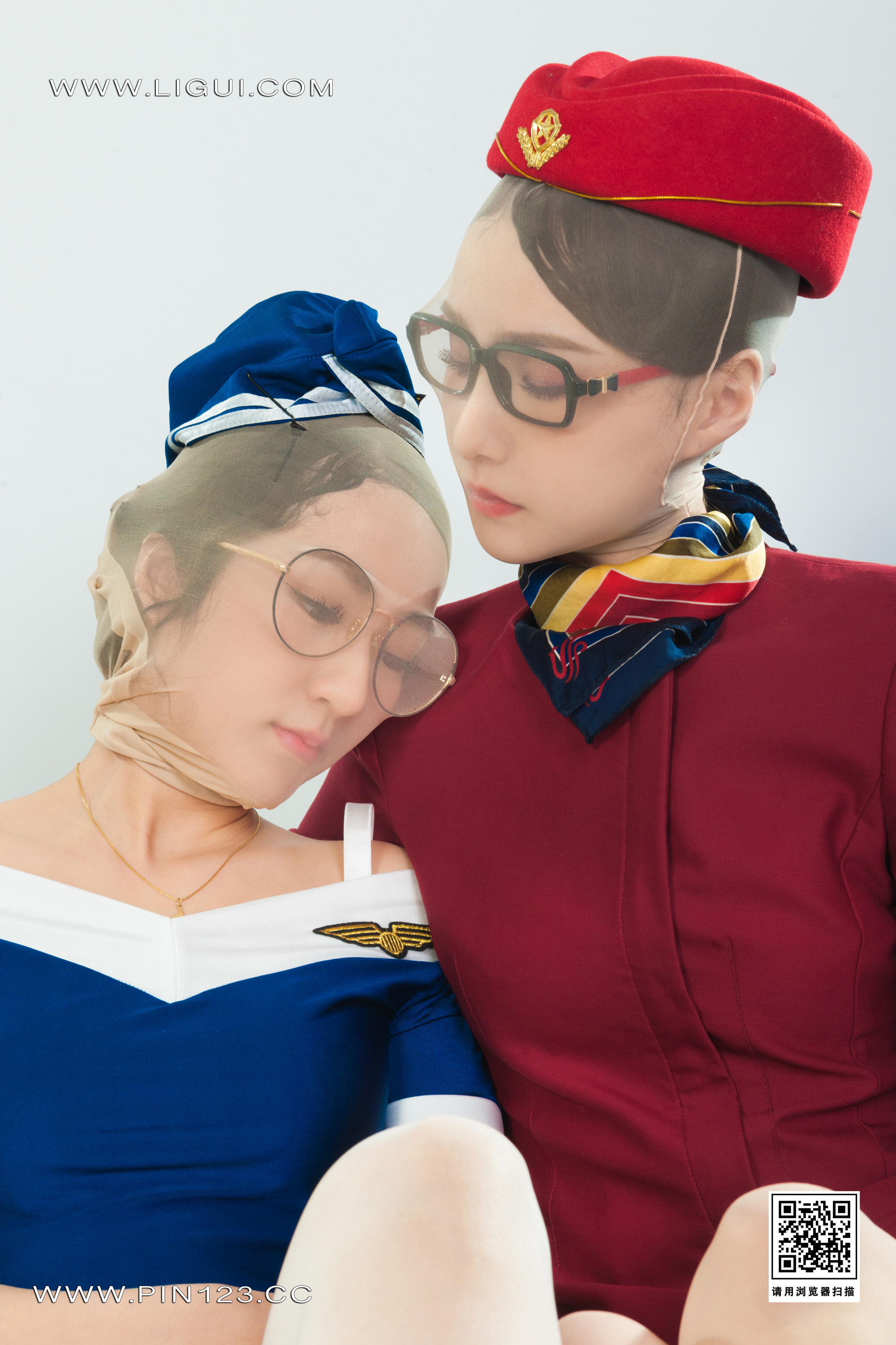 Foot Fetish Twin Flowers 106