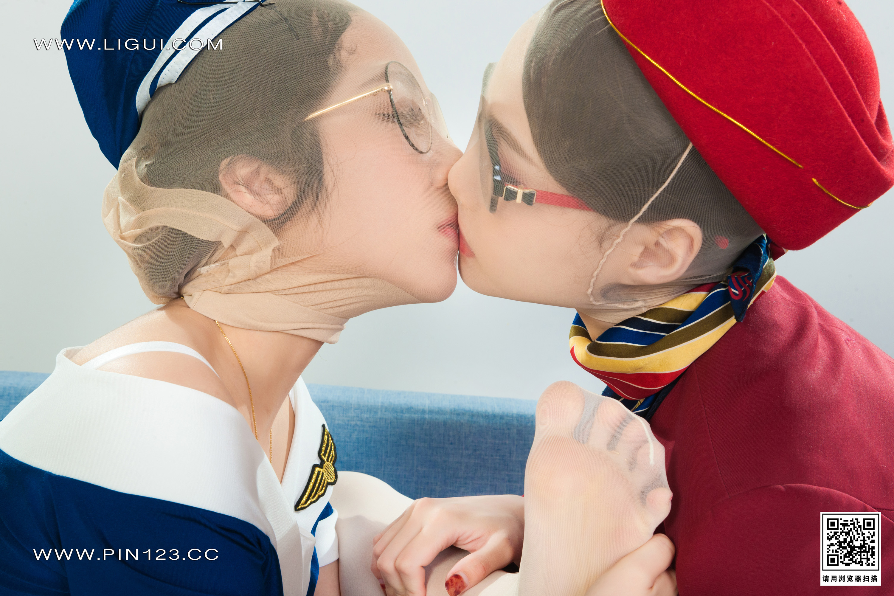 Foot Fetish Twin Flowers 106