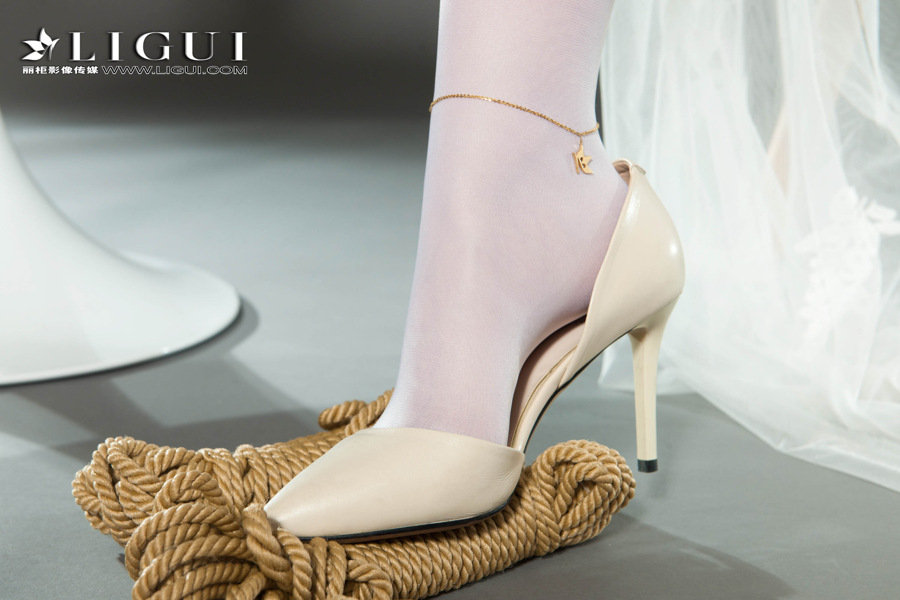 Chinese lady bondage 13