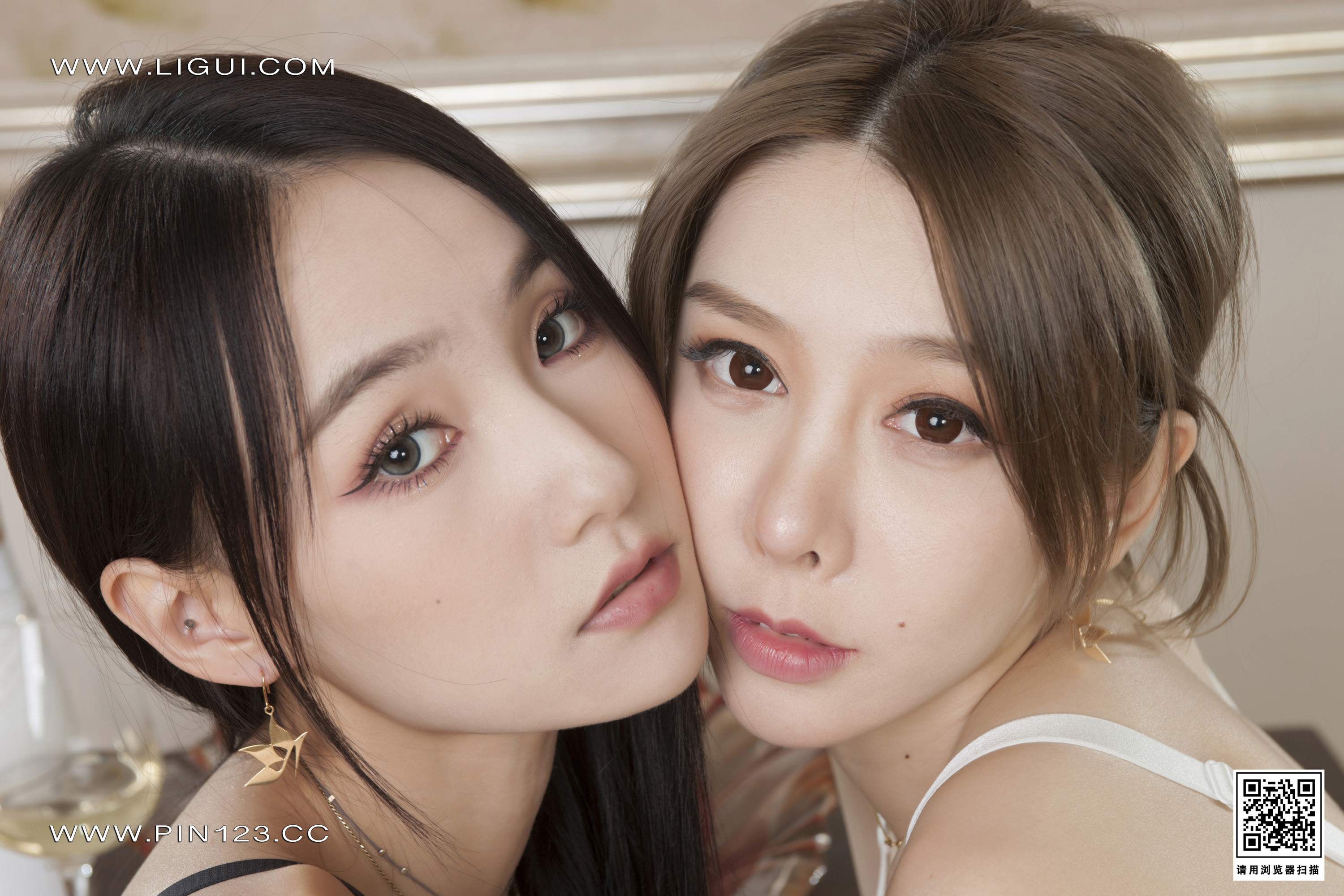 Foot Fetish Twin Flowers 107-2