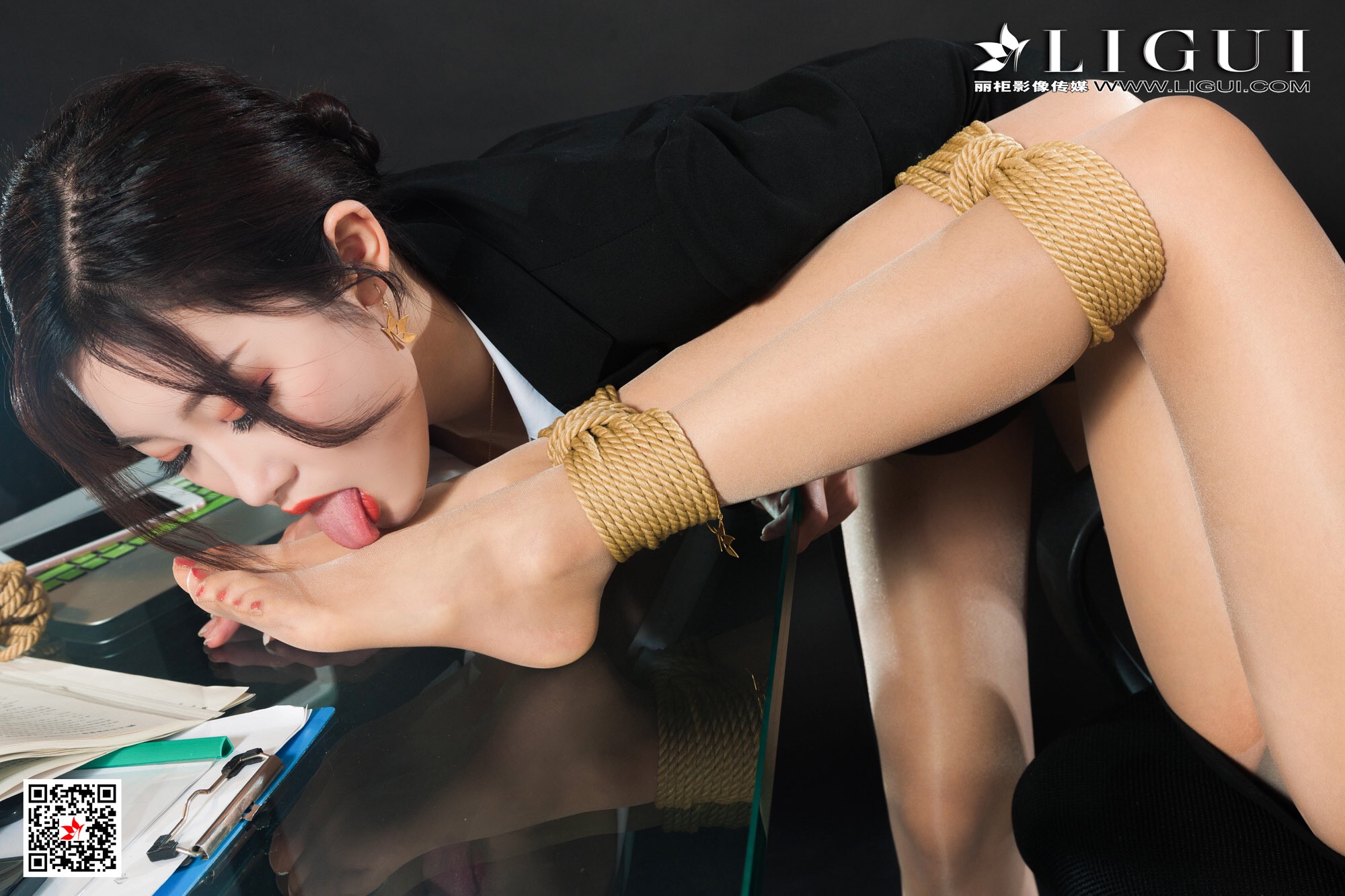 Chinese lady bondage 22