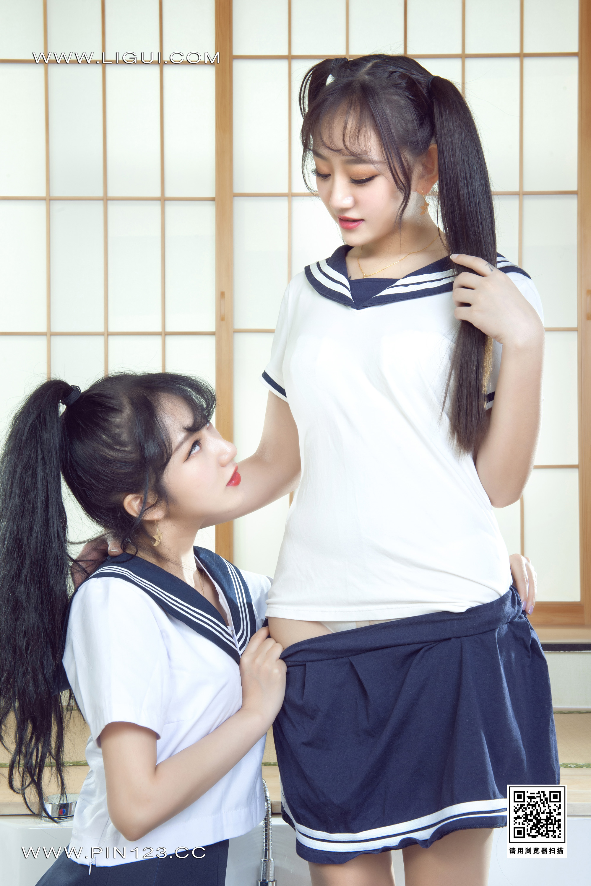 Foot Fetish Twin Flowers 110