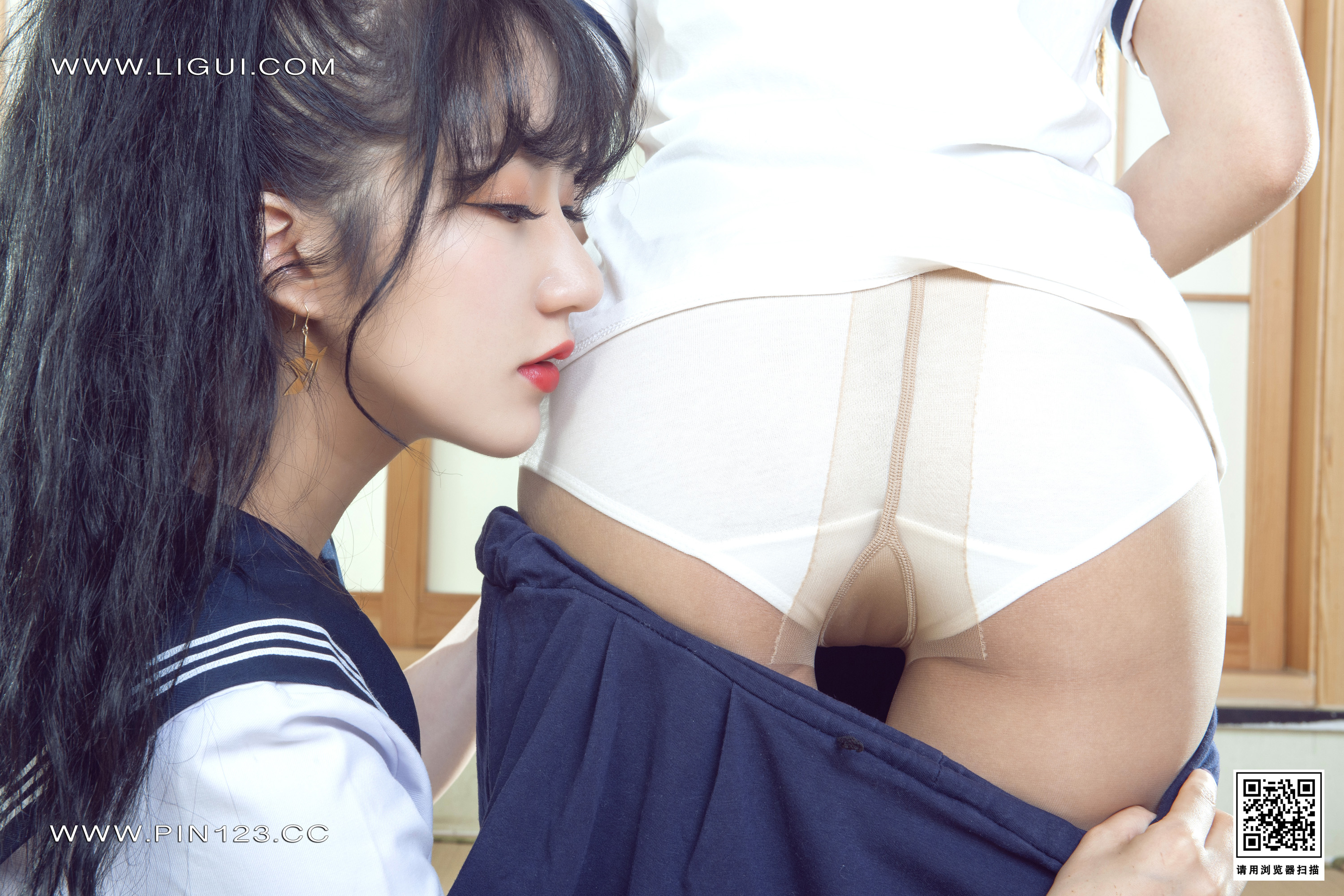 Foot Fetish Twin Flowers 110