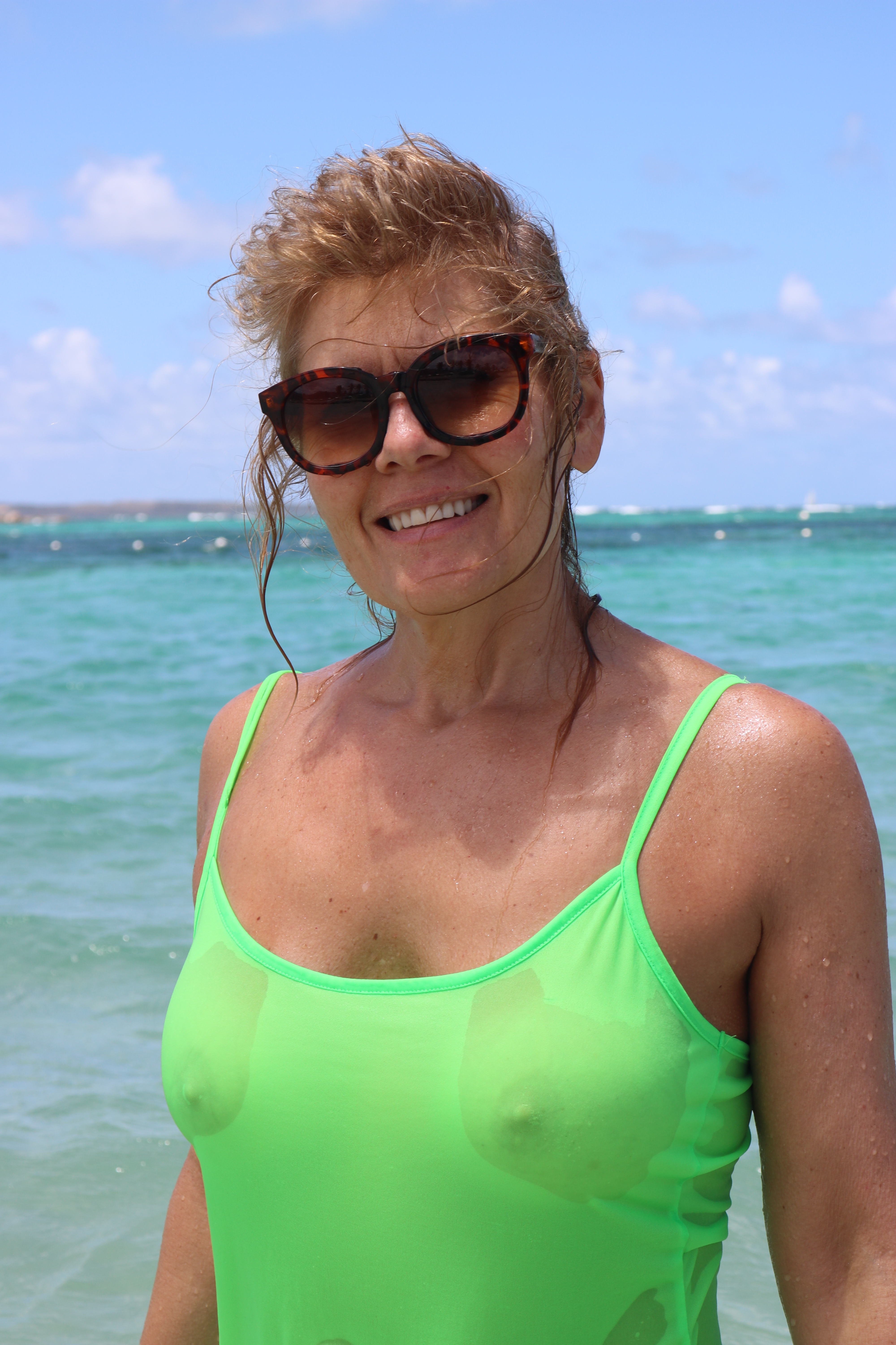 SHIRLEY BELLMORE FROM WINDSOR ONTARIO CANADA