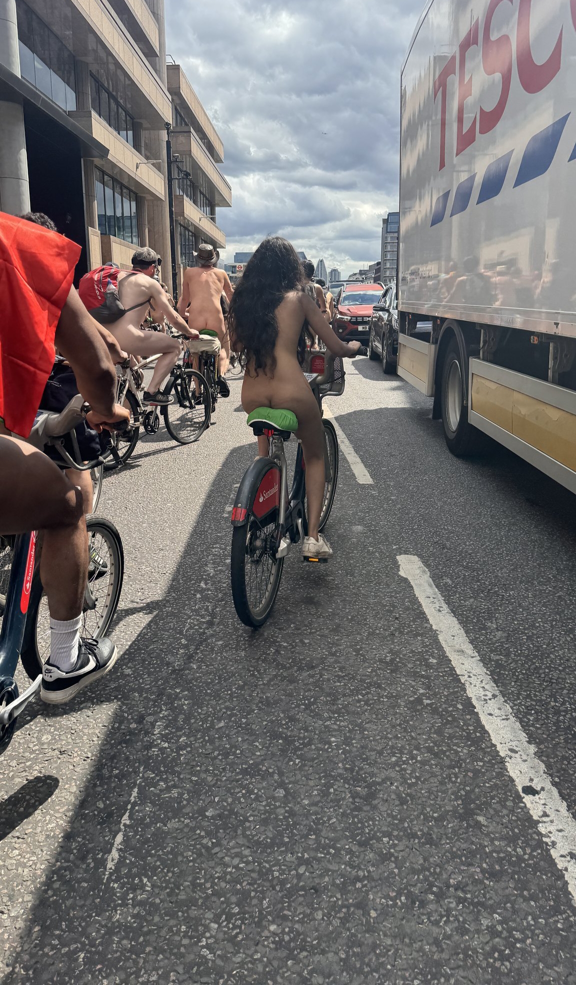 Indian girl public nude pics