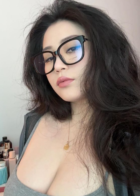 looking makes it uuhhooott_148