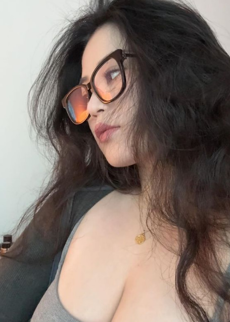 looking makes it uuhhooott_148