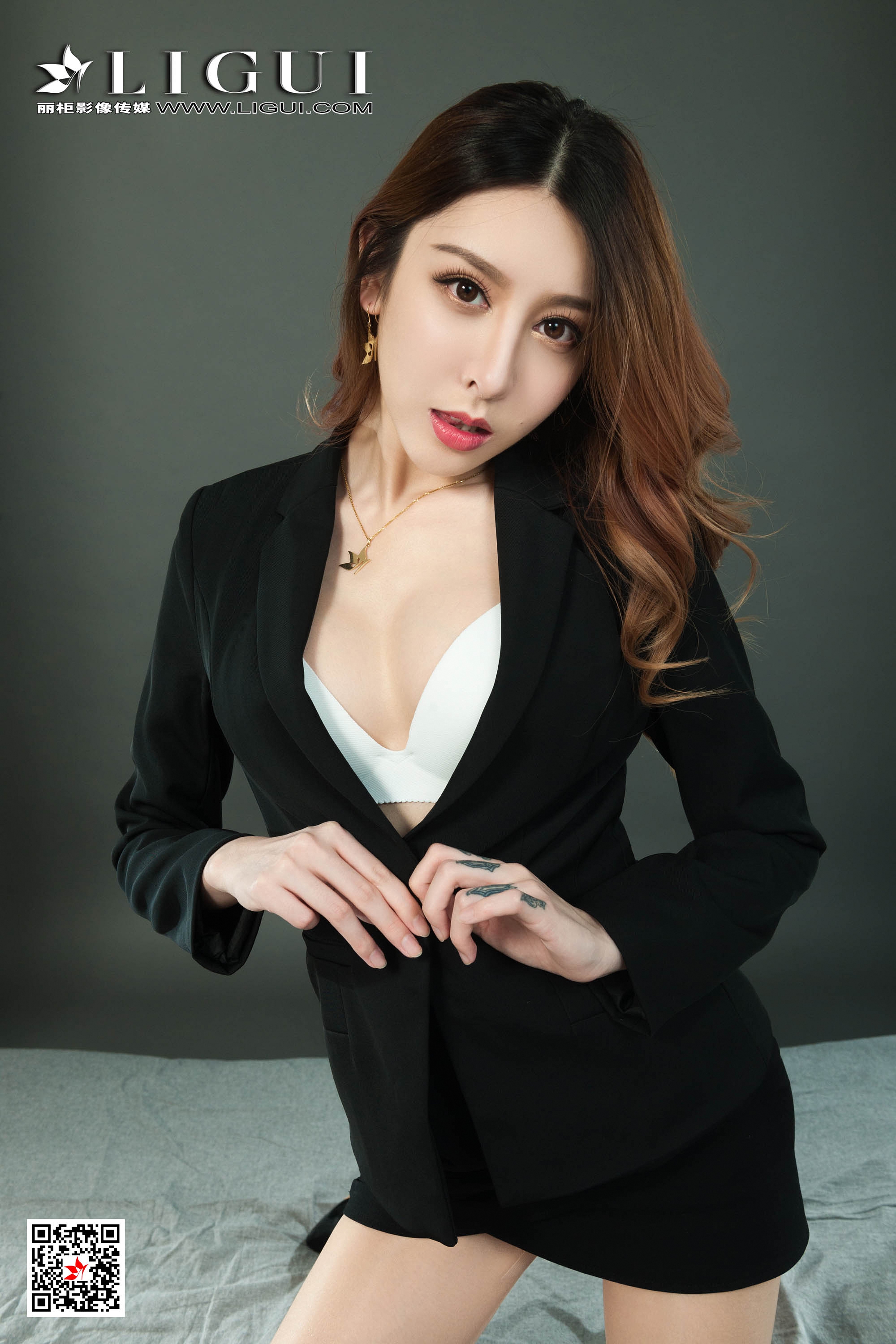 Chinese lady bondage 100