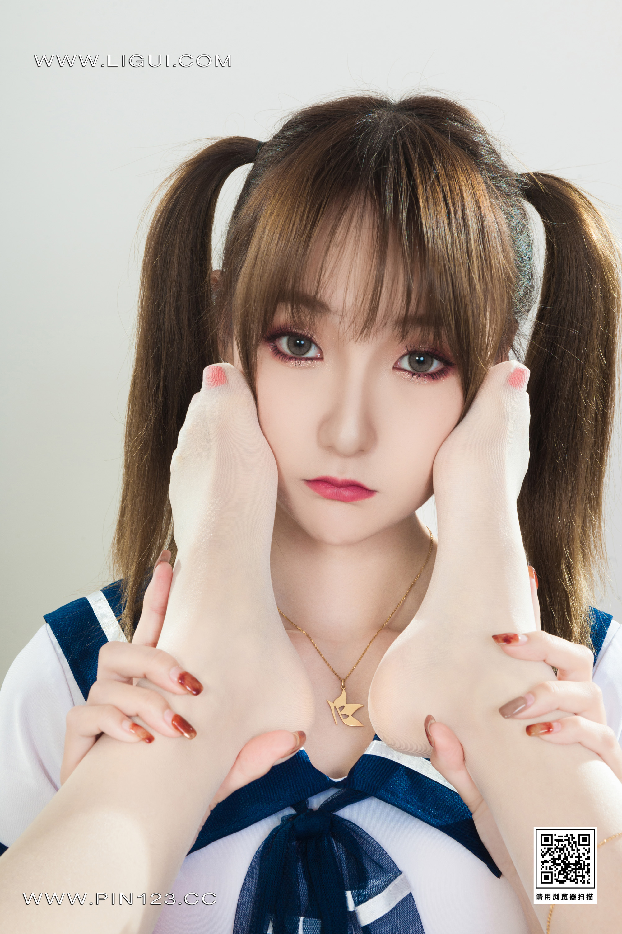 Foot Fetish Twin Flowers 114-1