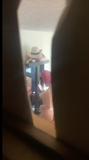 looking makes it uuhhooott_171