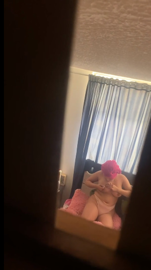 looking makes it uuhhooott_171