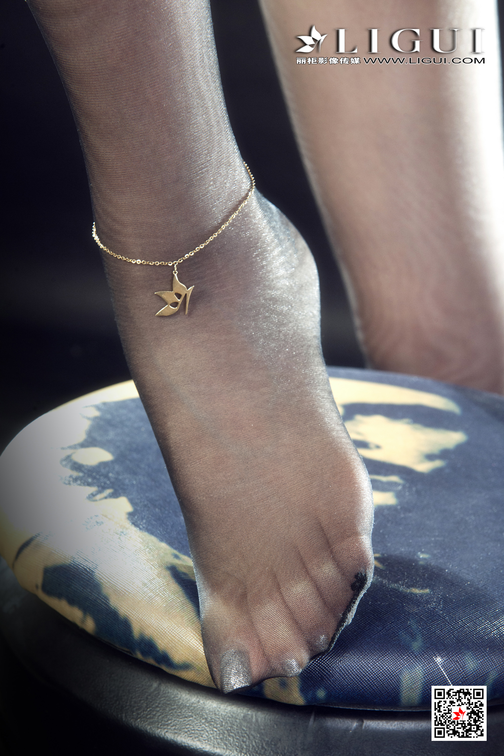 Chinese lady bondage 118