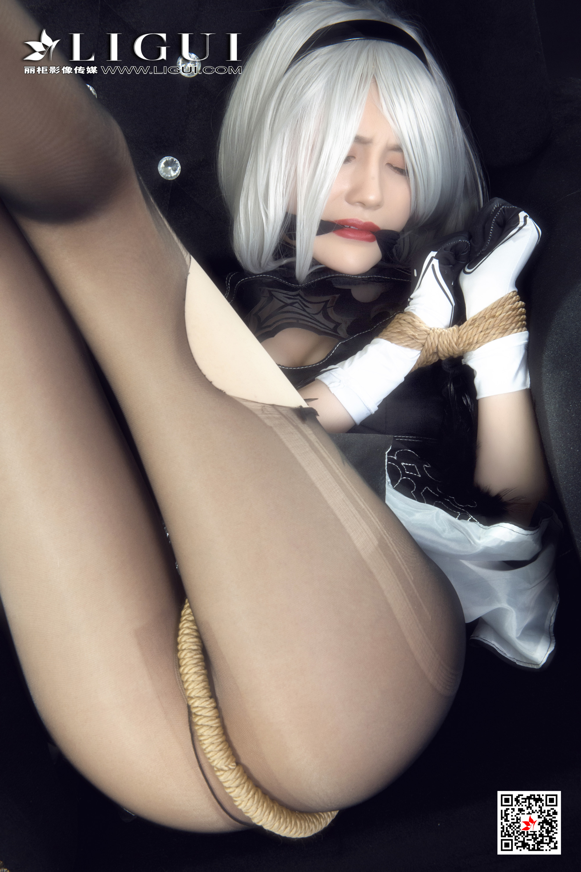 Chinese lady bondage 118