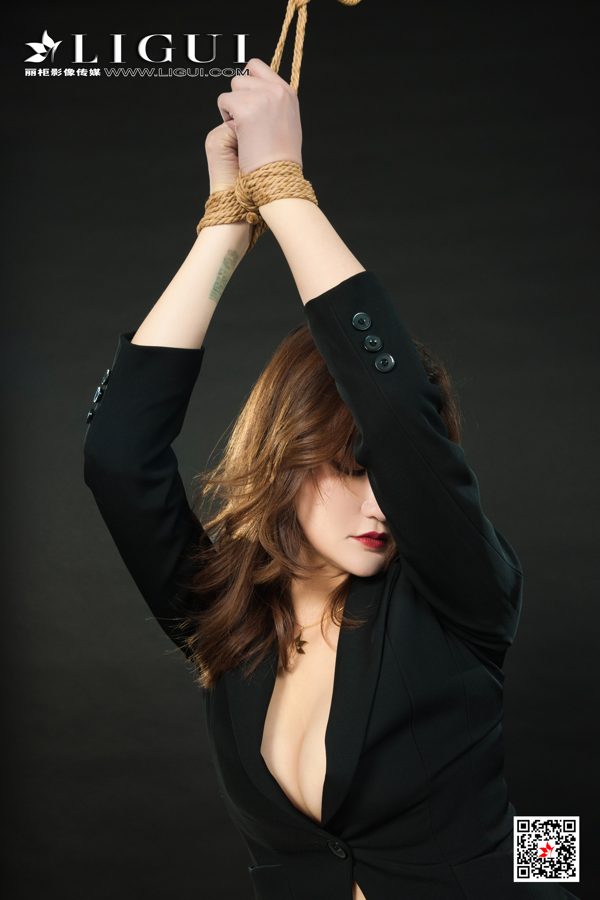 Chinese lady bondage 120