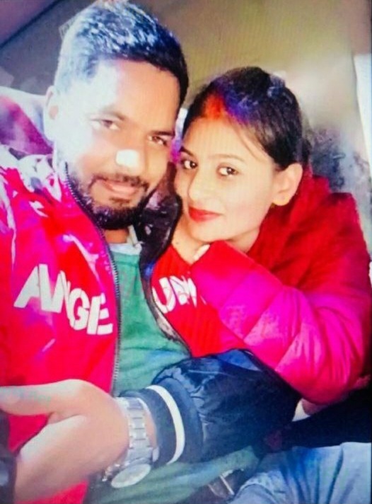 Indian Marathi couple pic