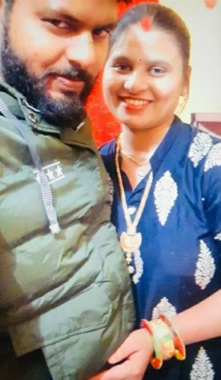 Indian Marathi couple pic