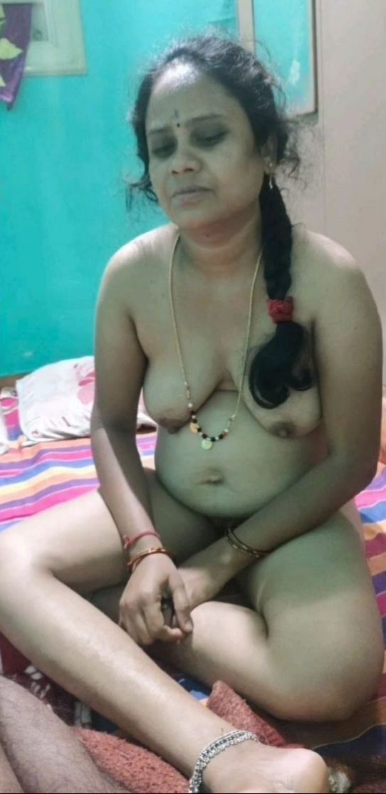 Indian Tamil aunty pic