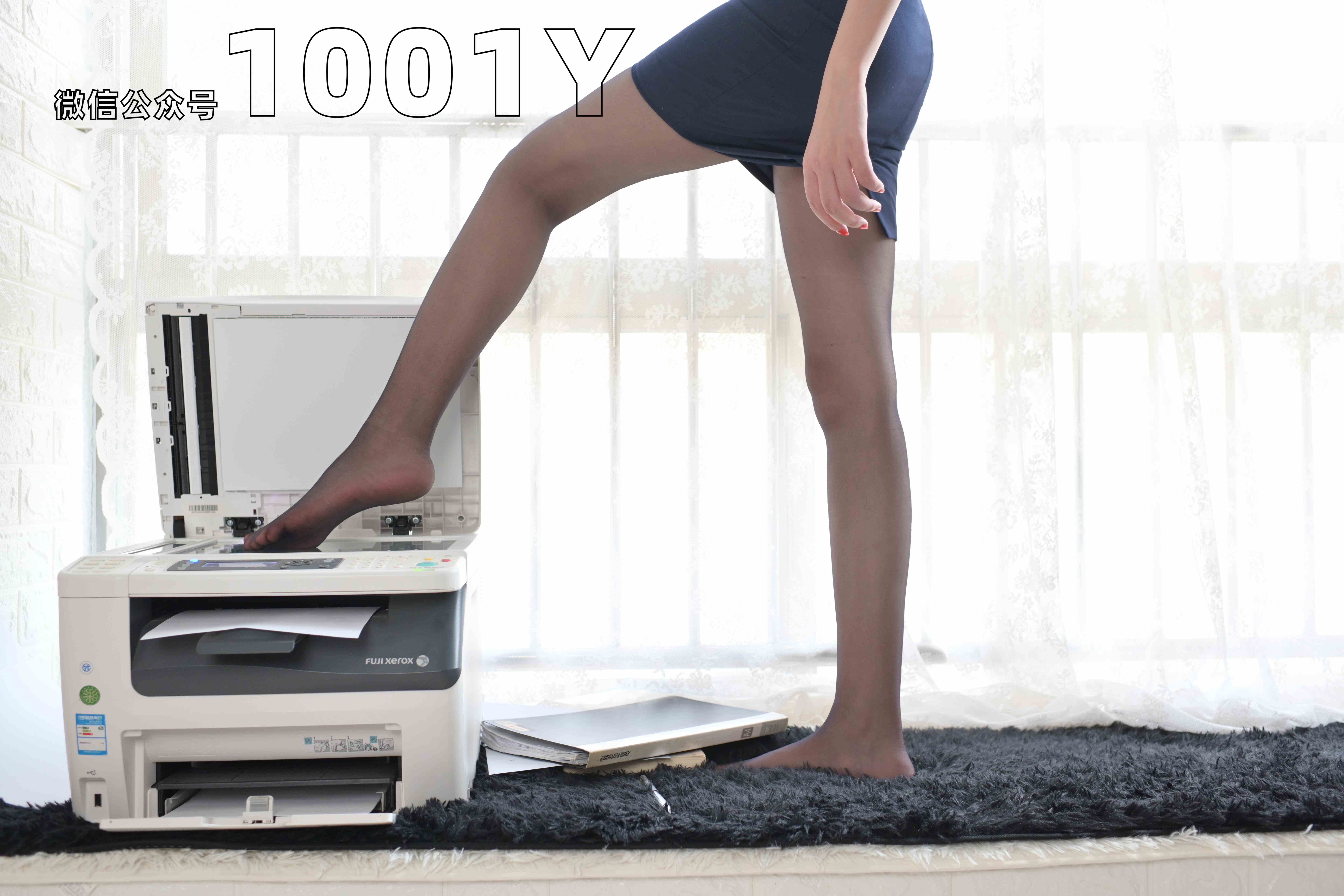 China Beauty Legs and feet 768-2