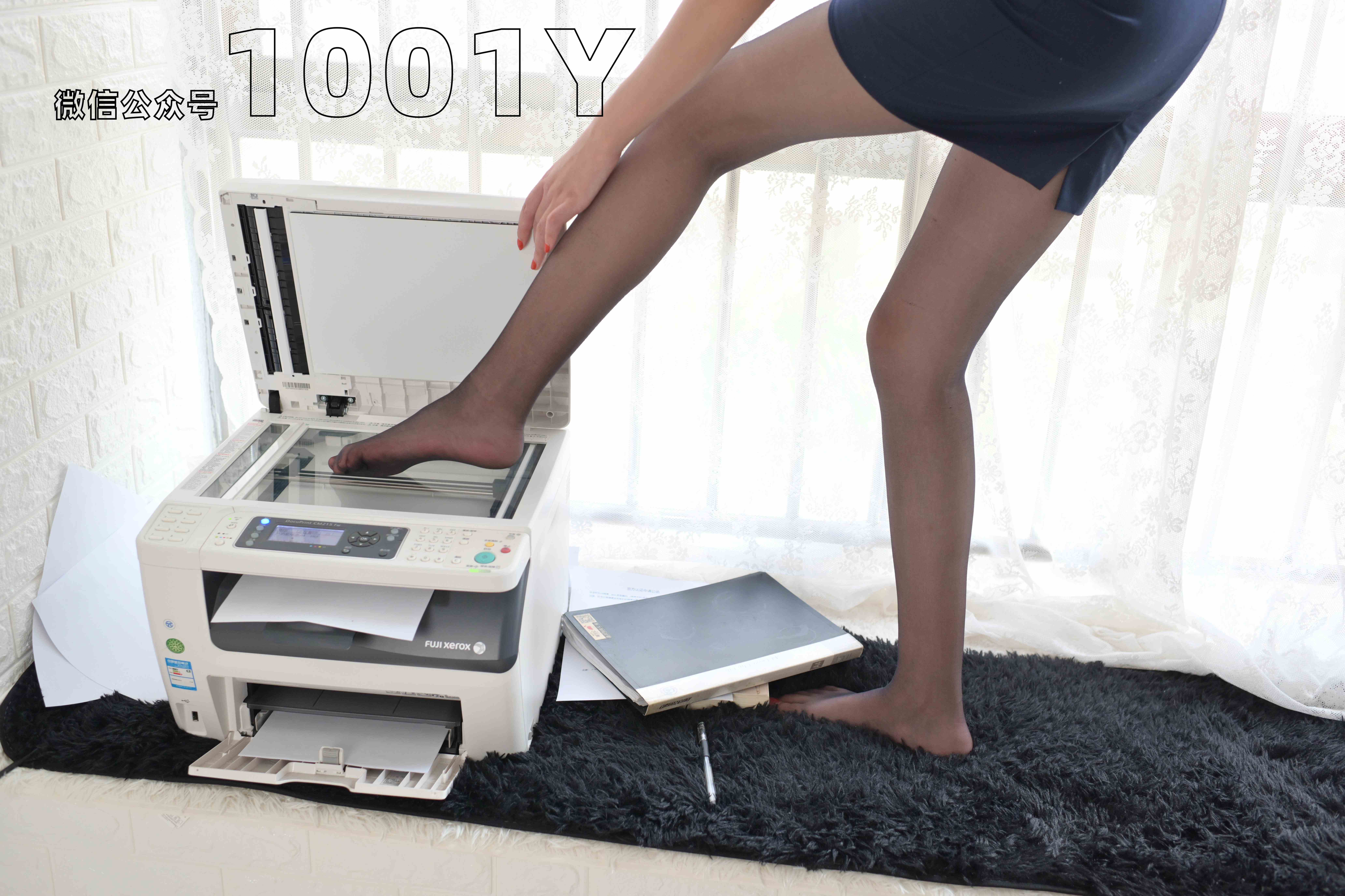 China Beauty Legs and feet 768-2