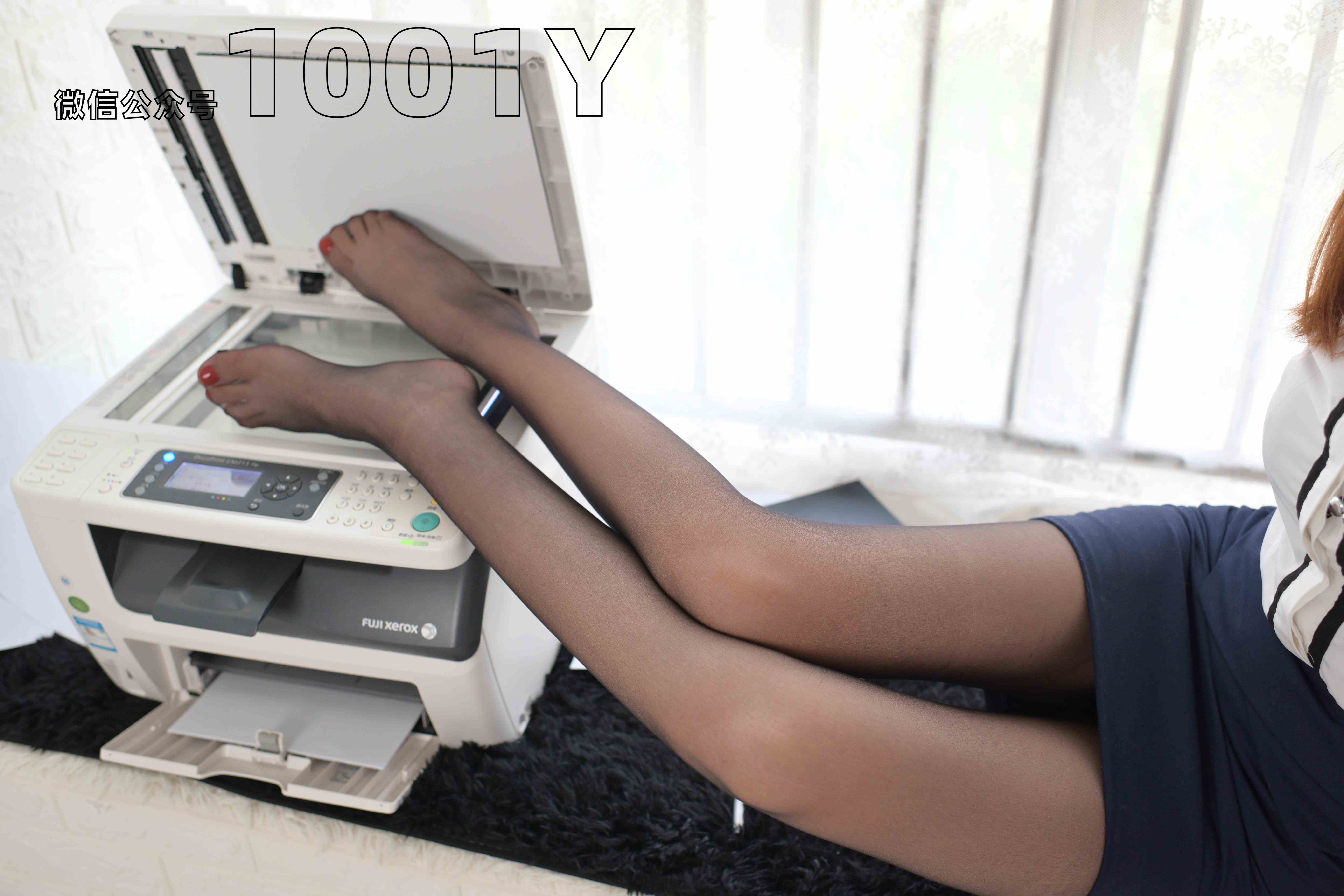 China Beauty Legs and feet 768-3