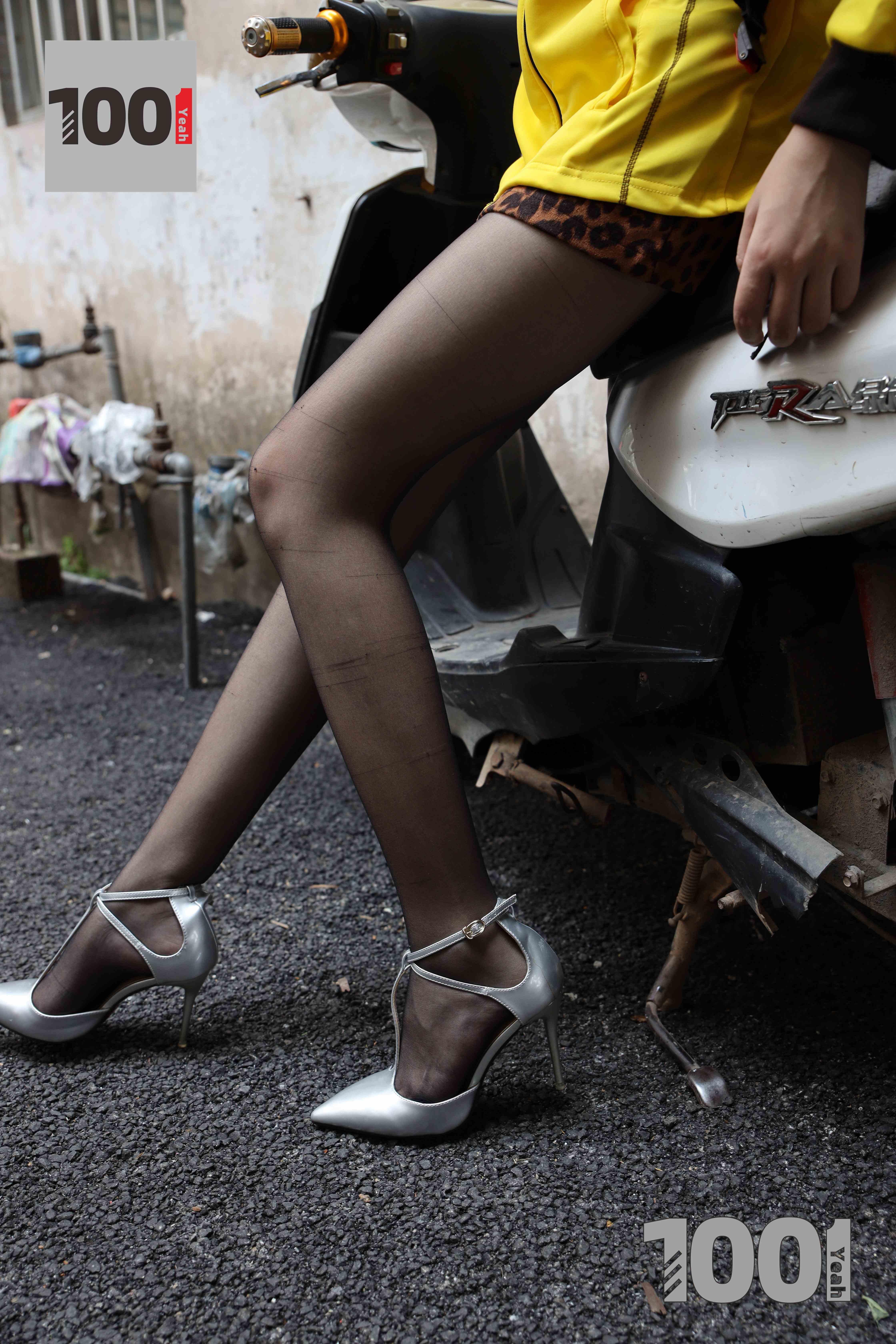 China Beauty Legs and feet 771-1