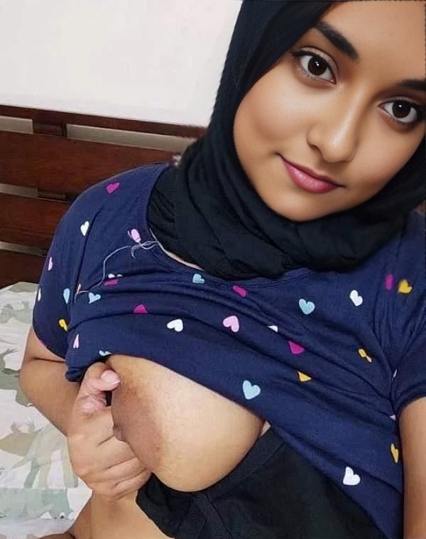 Sayma get blowjob Bangladeshi girl