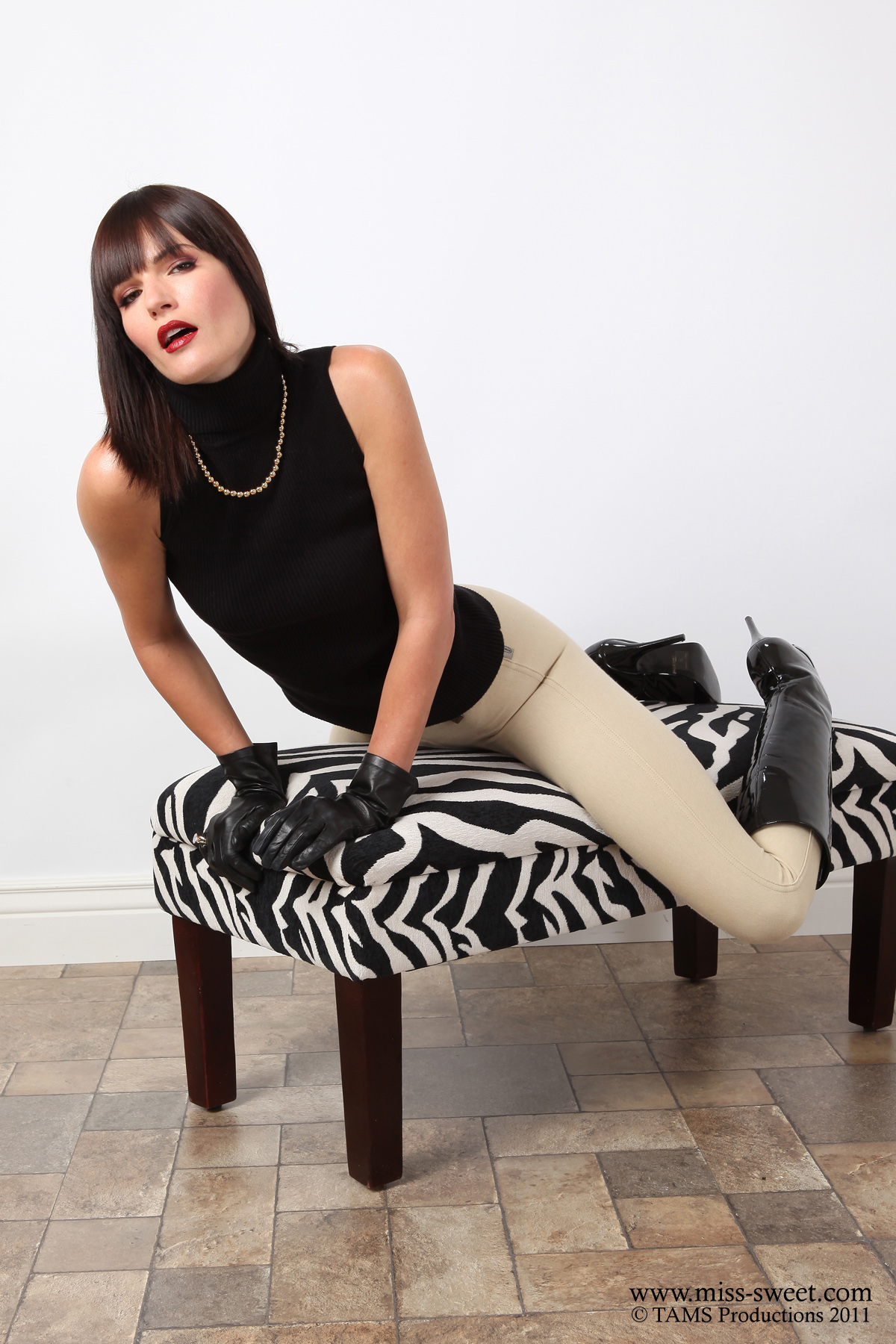 bondage sweetheart 33-1