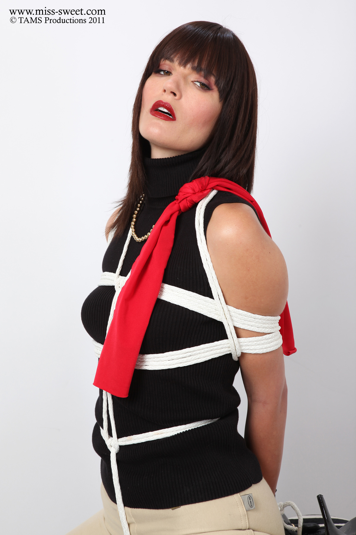 bondage sweetheart 33-1