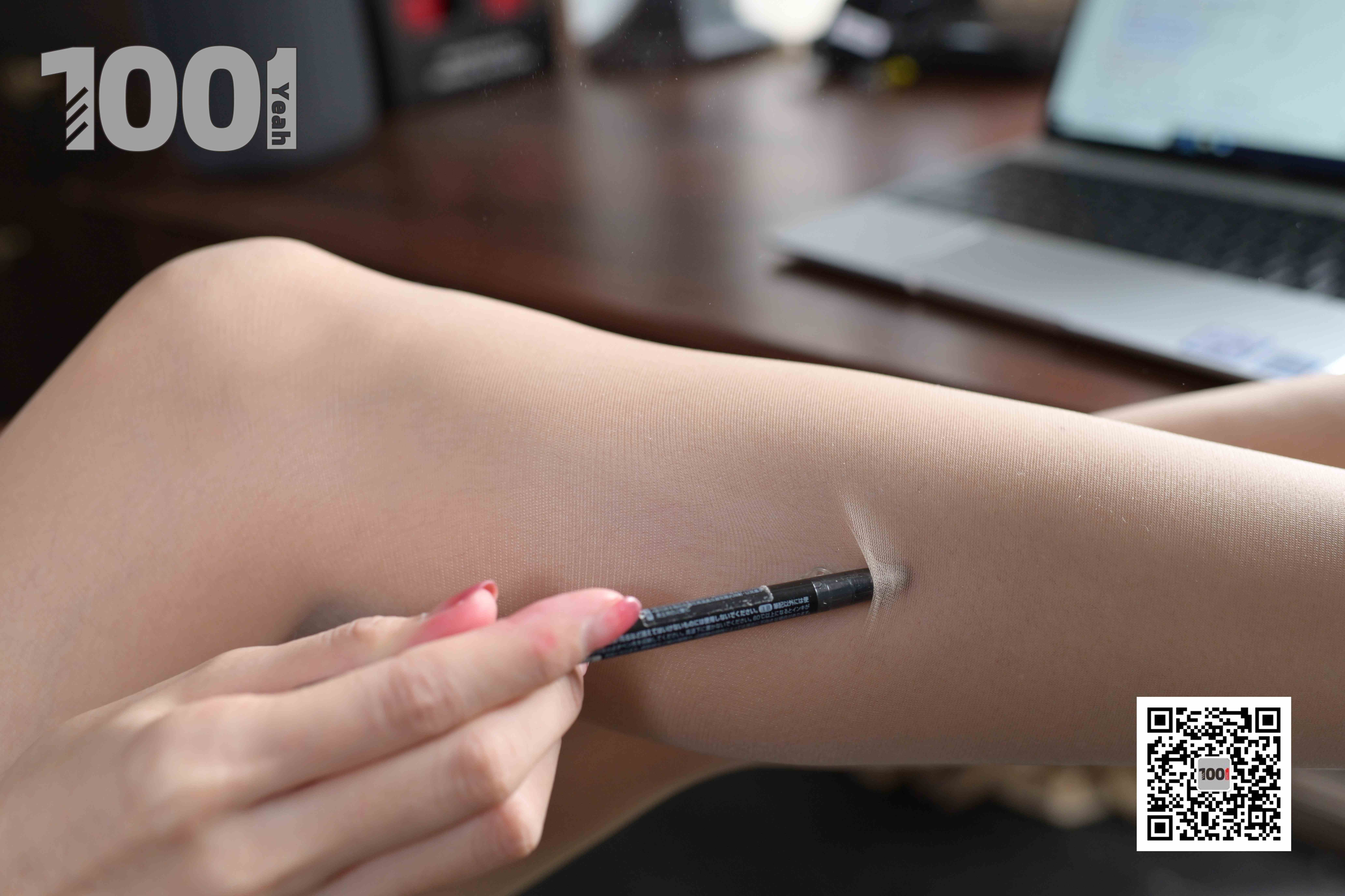 China Beauty Legs and feet 775-1