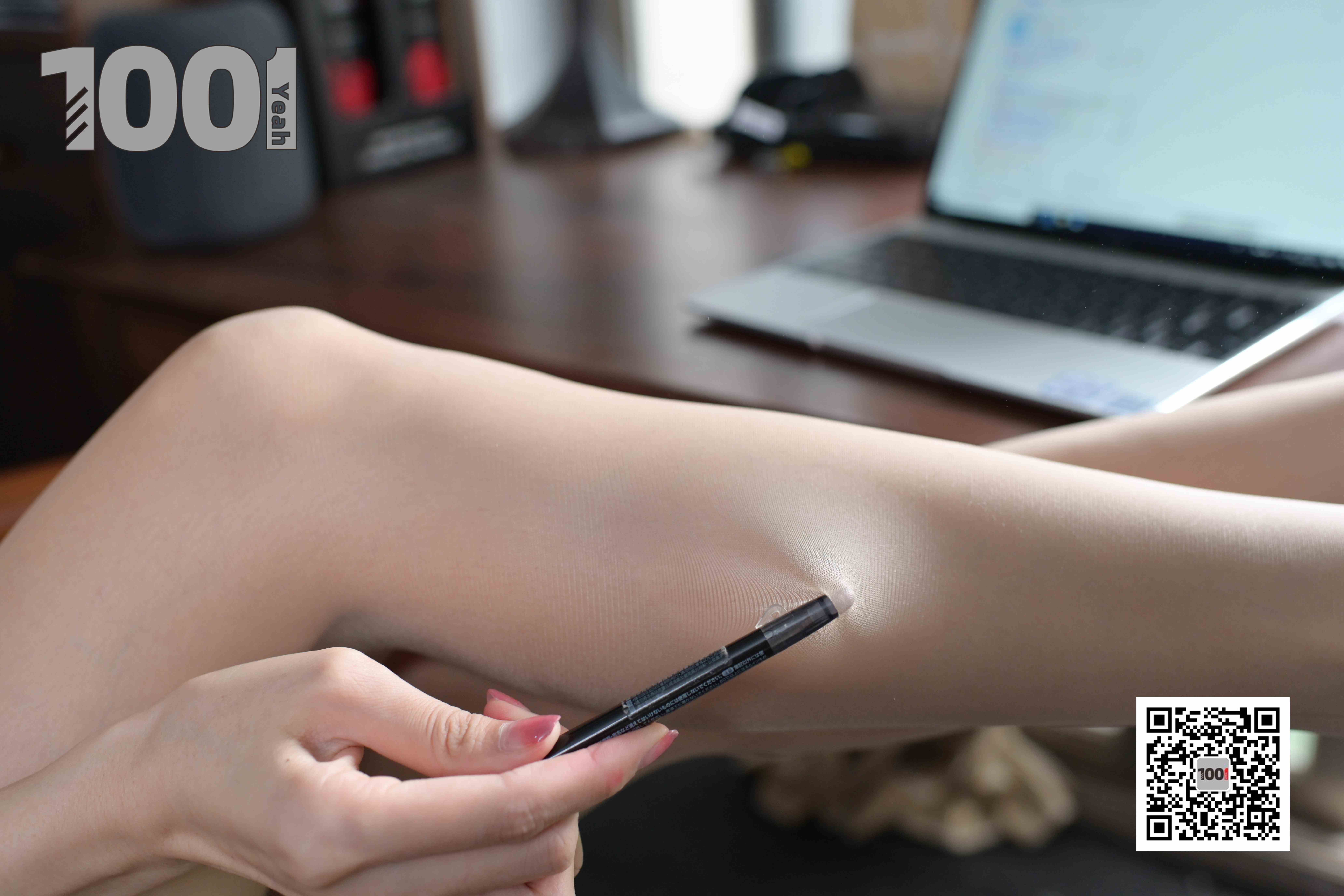 China Beauty Legs and feet 775-1