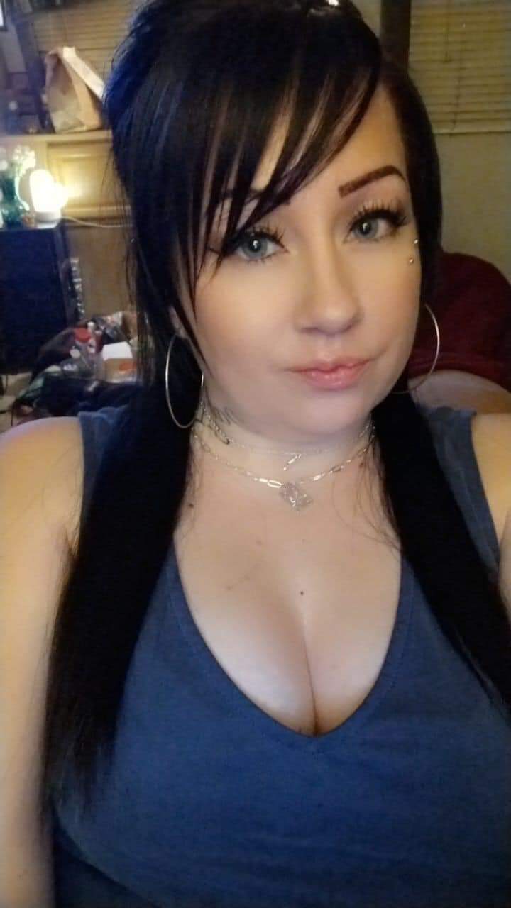 Sexy Latina Webslut Yolanda