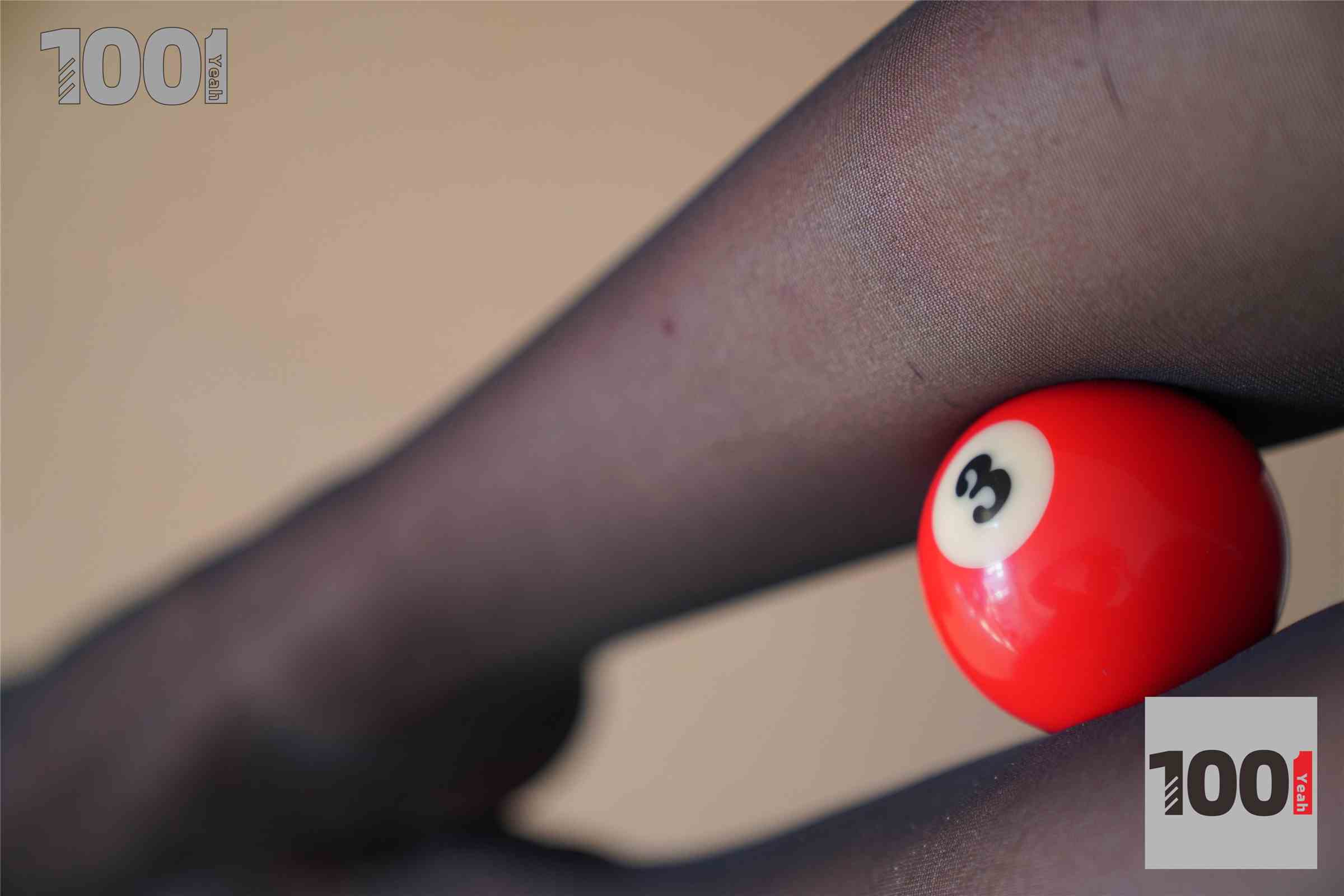 China Beauty Legs and feet 777-2