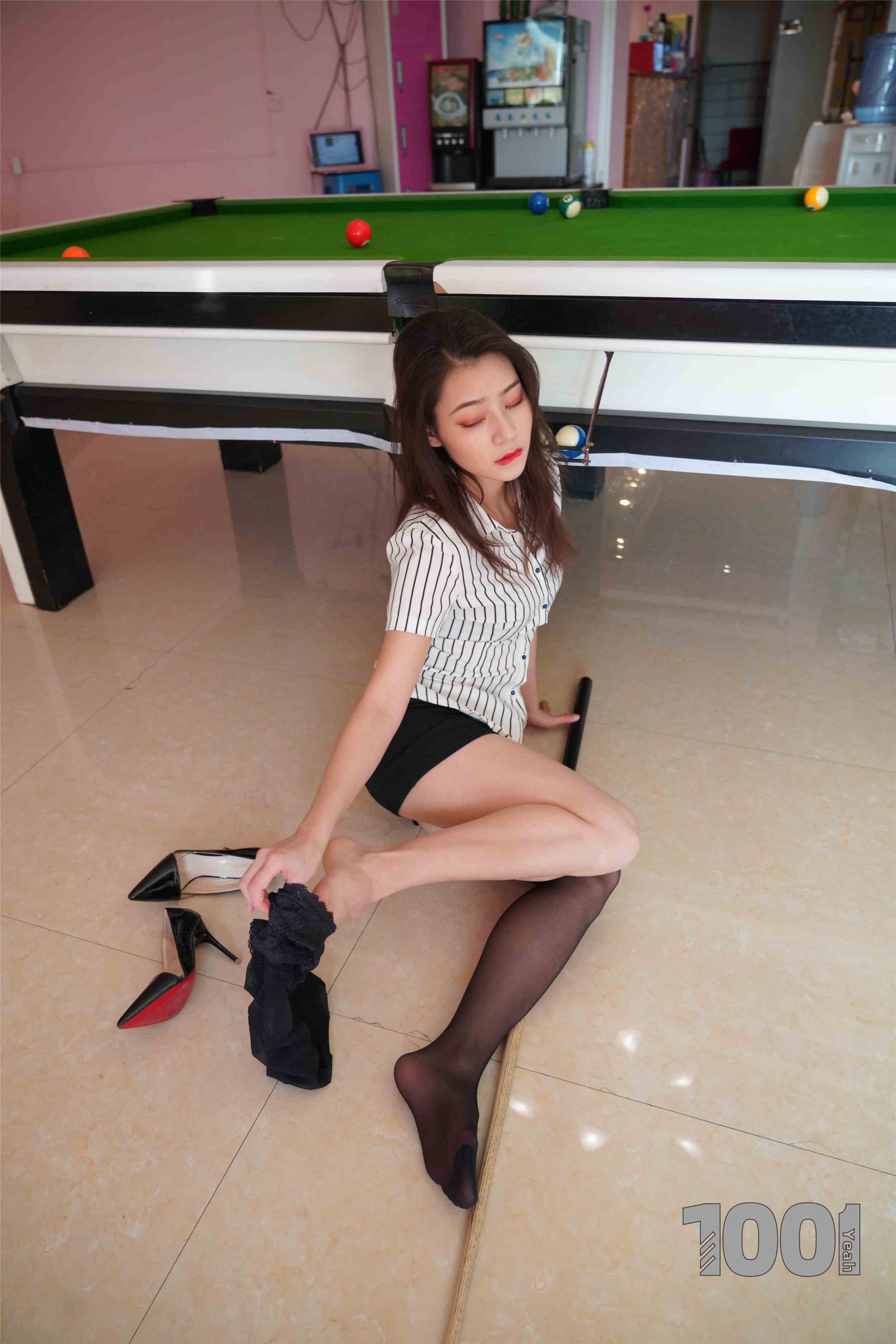 China Beauty Legs and feet 777-4