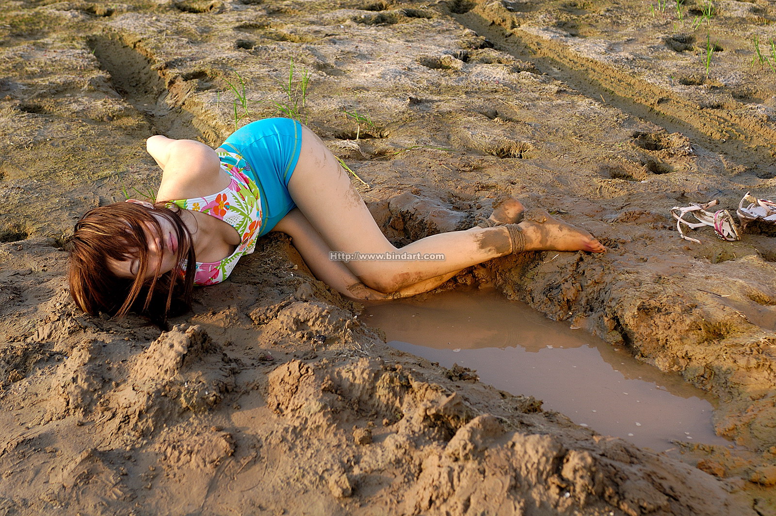 Chinese lady bondage 188