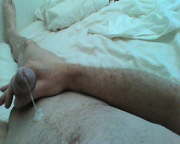 Kevin Yardley loves masturbating everyday!