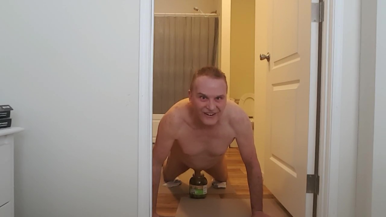 Kevin Yardley loves masturbating everyday!