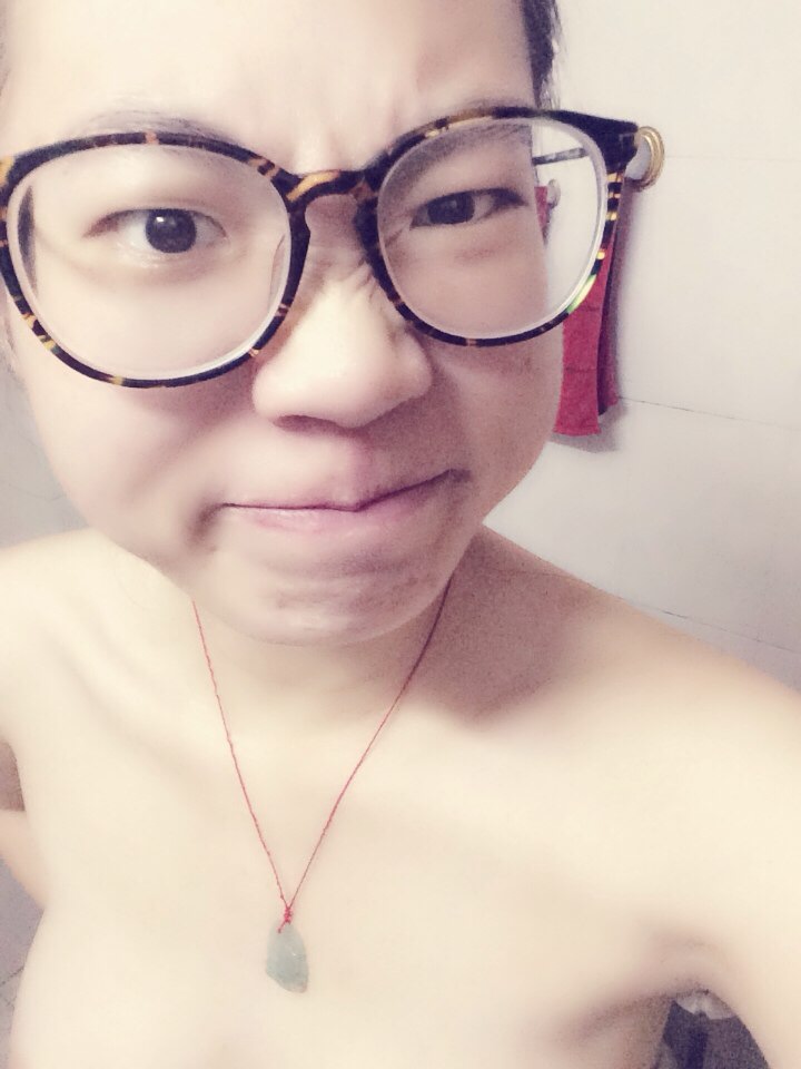 naked Asian slut