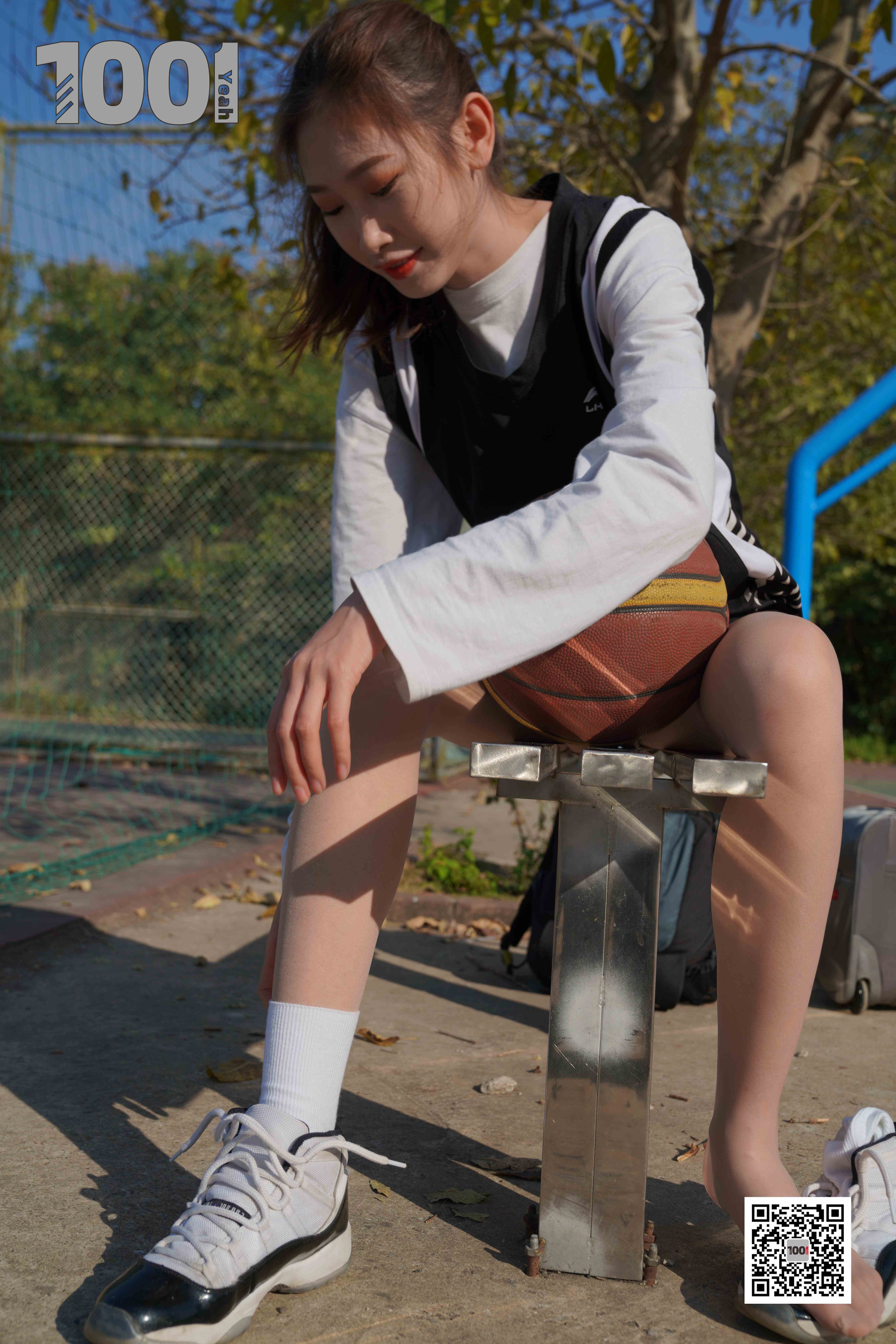 China Beauty Legs and feet 781-4