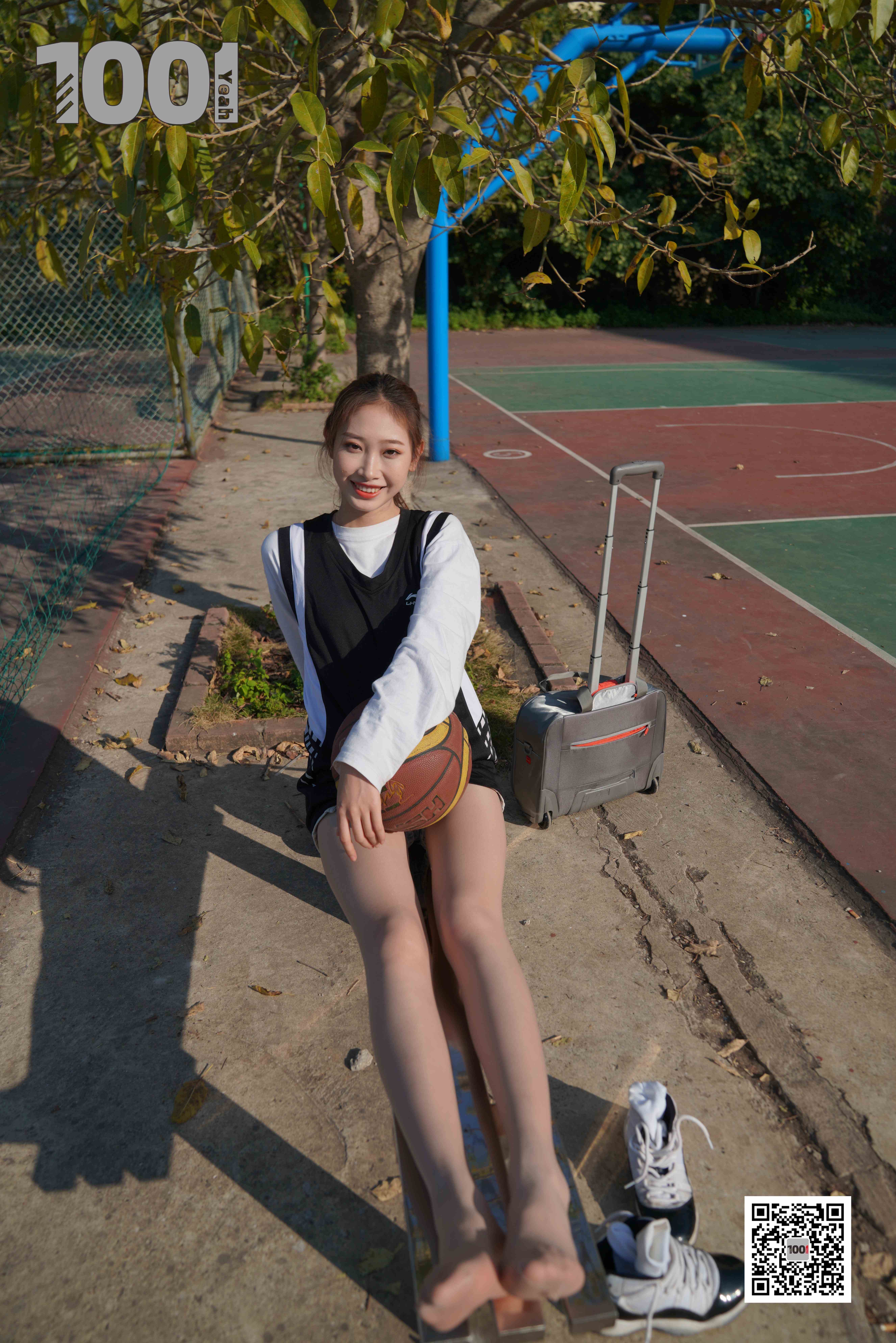 China Beauty Legs and feet 781-4