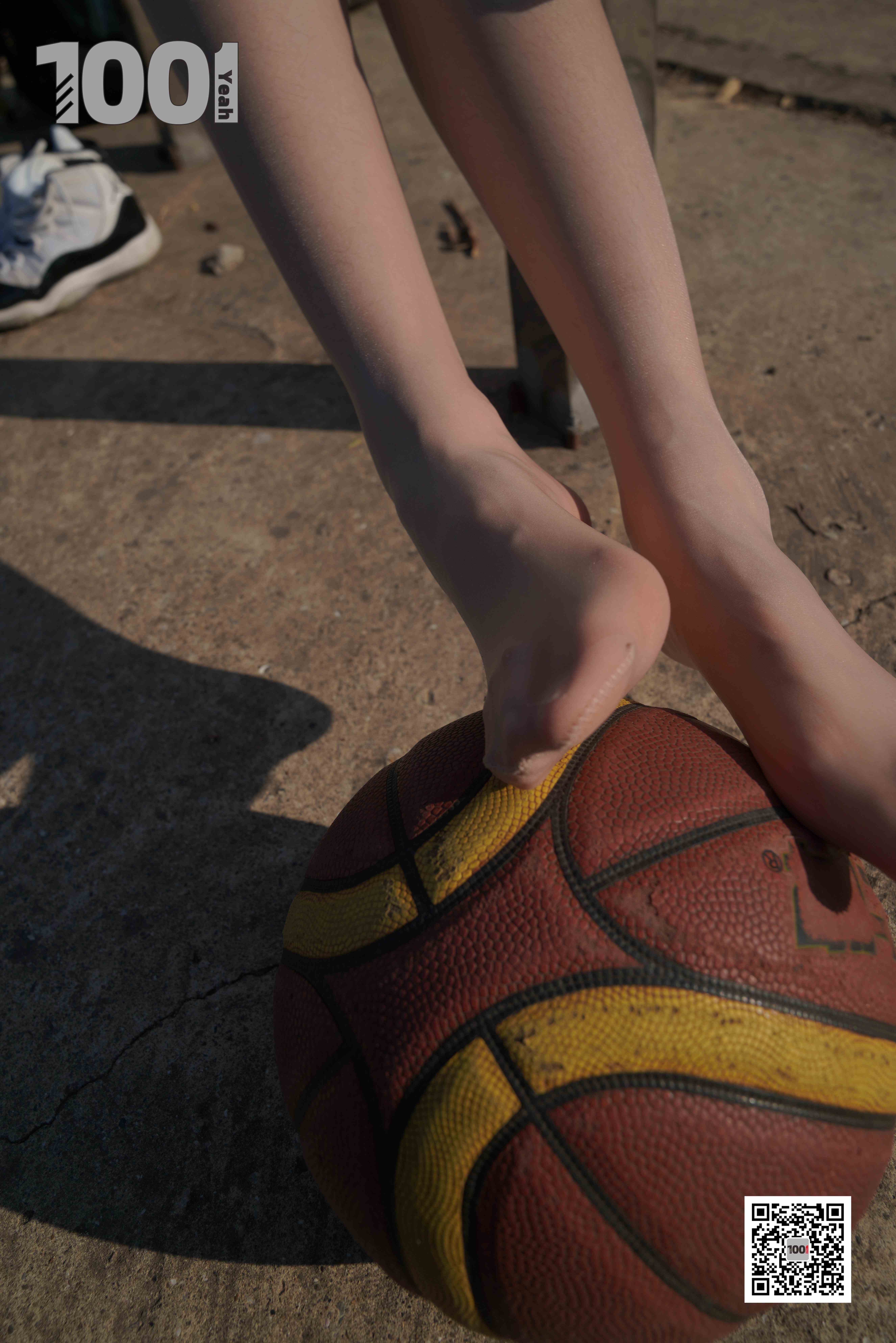 China Beauty Legs and feet 781-4