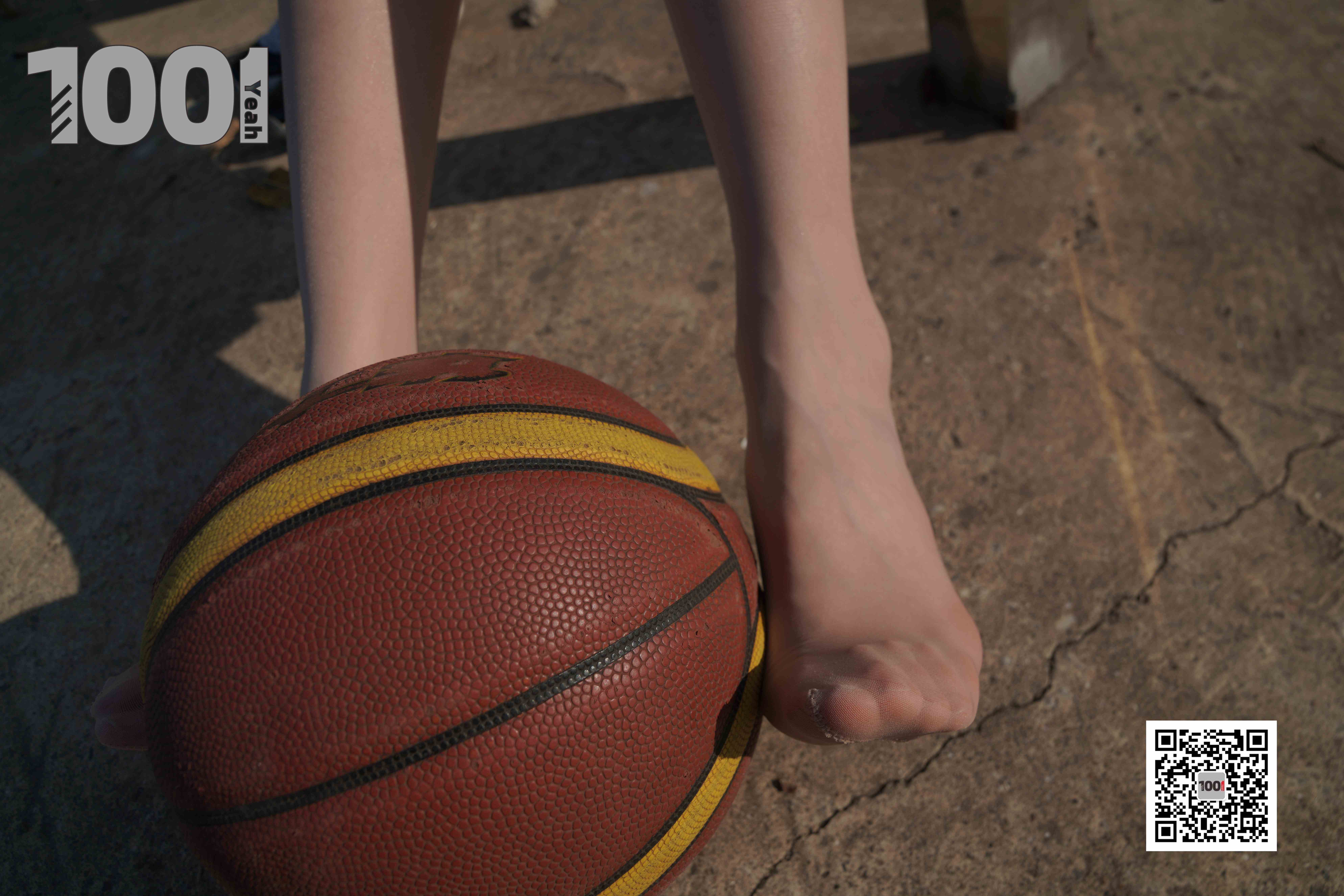 China Beauty Legs and feet 781-4