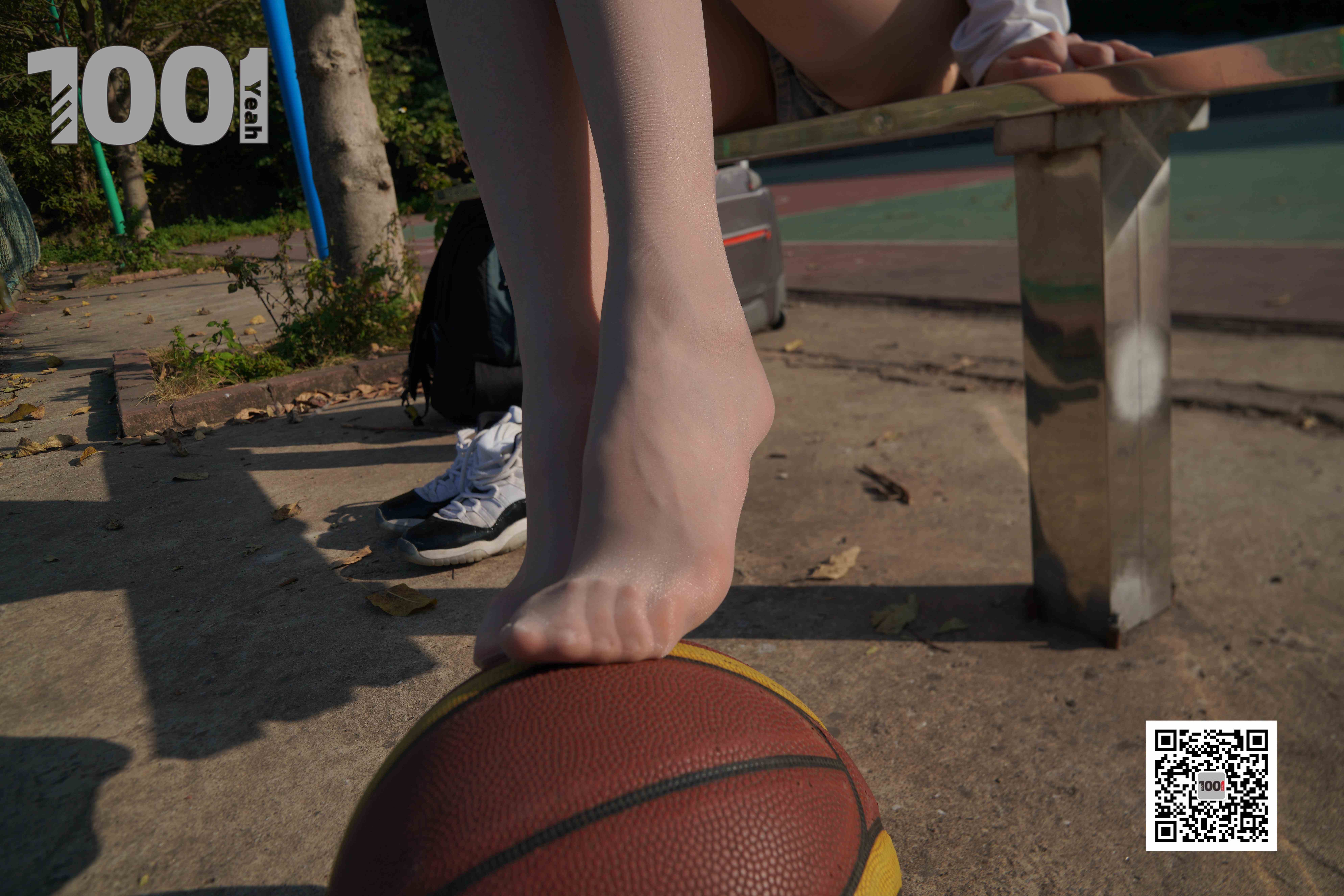 China Beauty Legs and feet 781-4