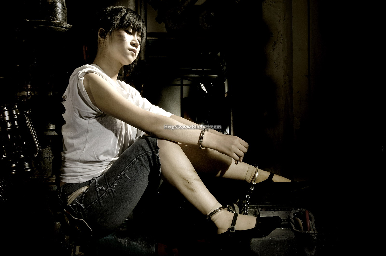 Chinese lady bondage 284-2