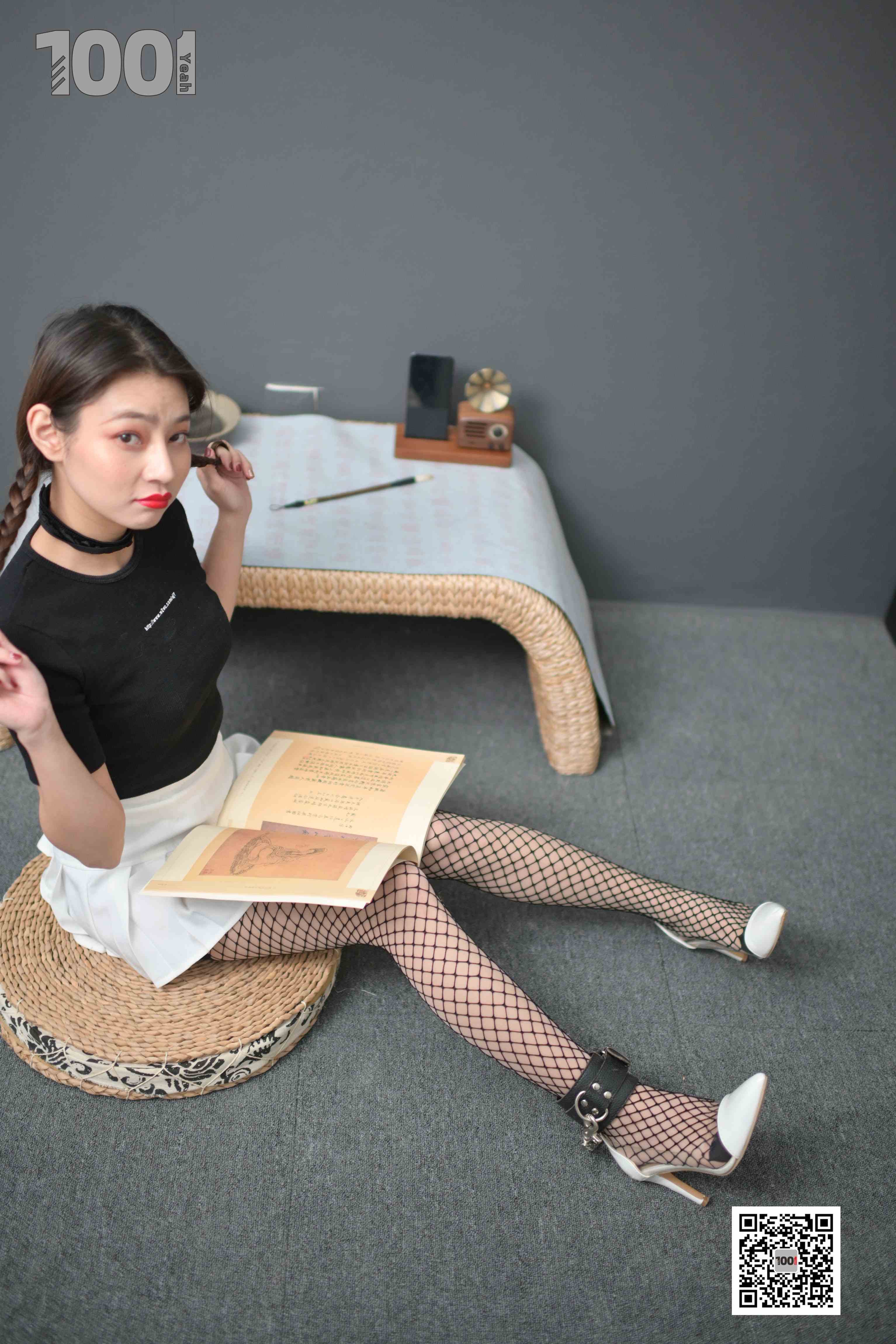 China Beauty Legs and feet 785-1