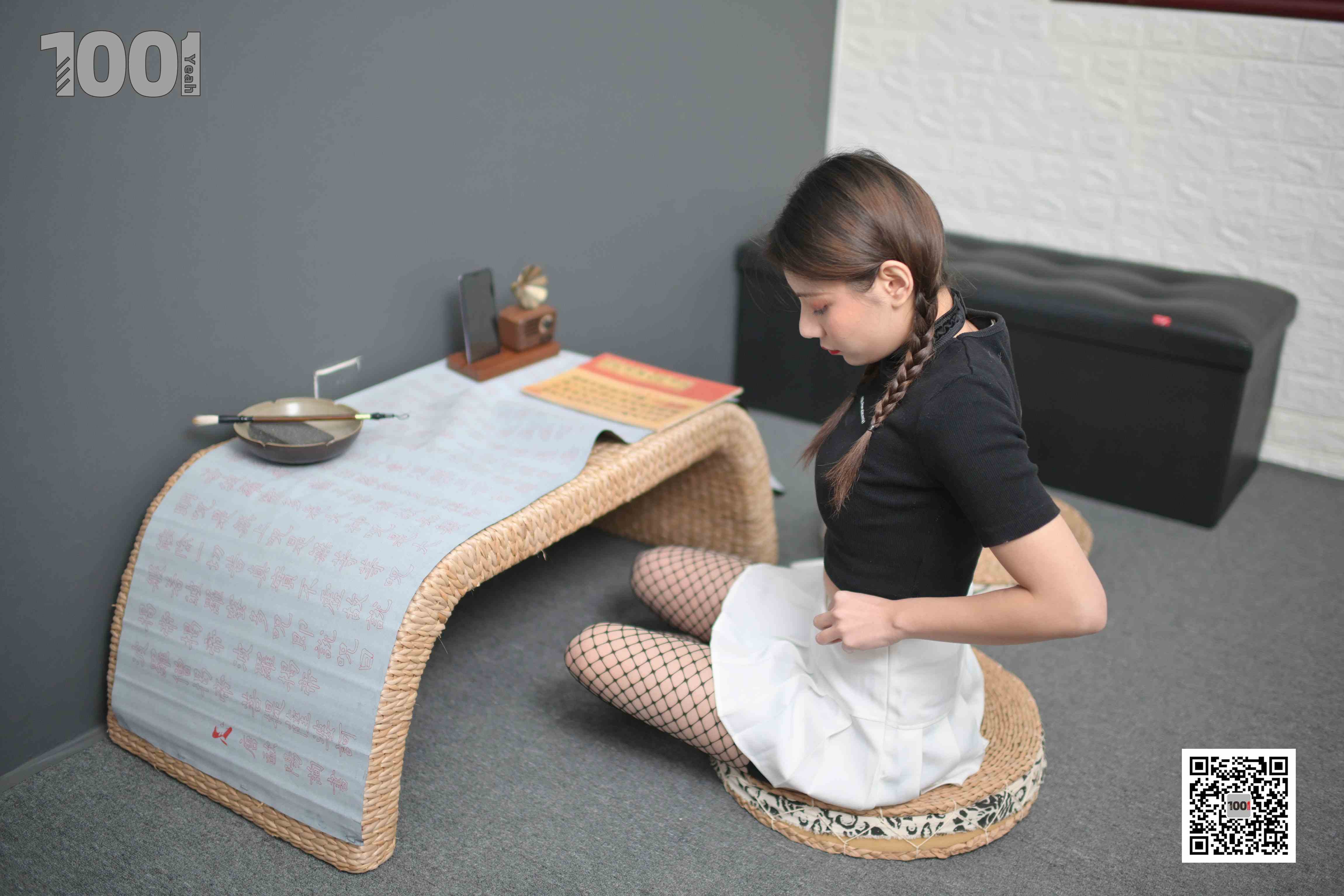 China Beauty Legs and feet 785-1