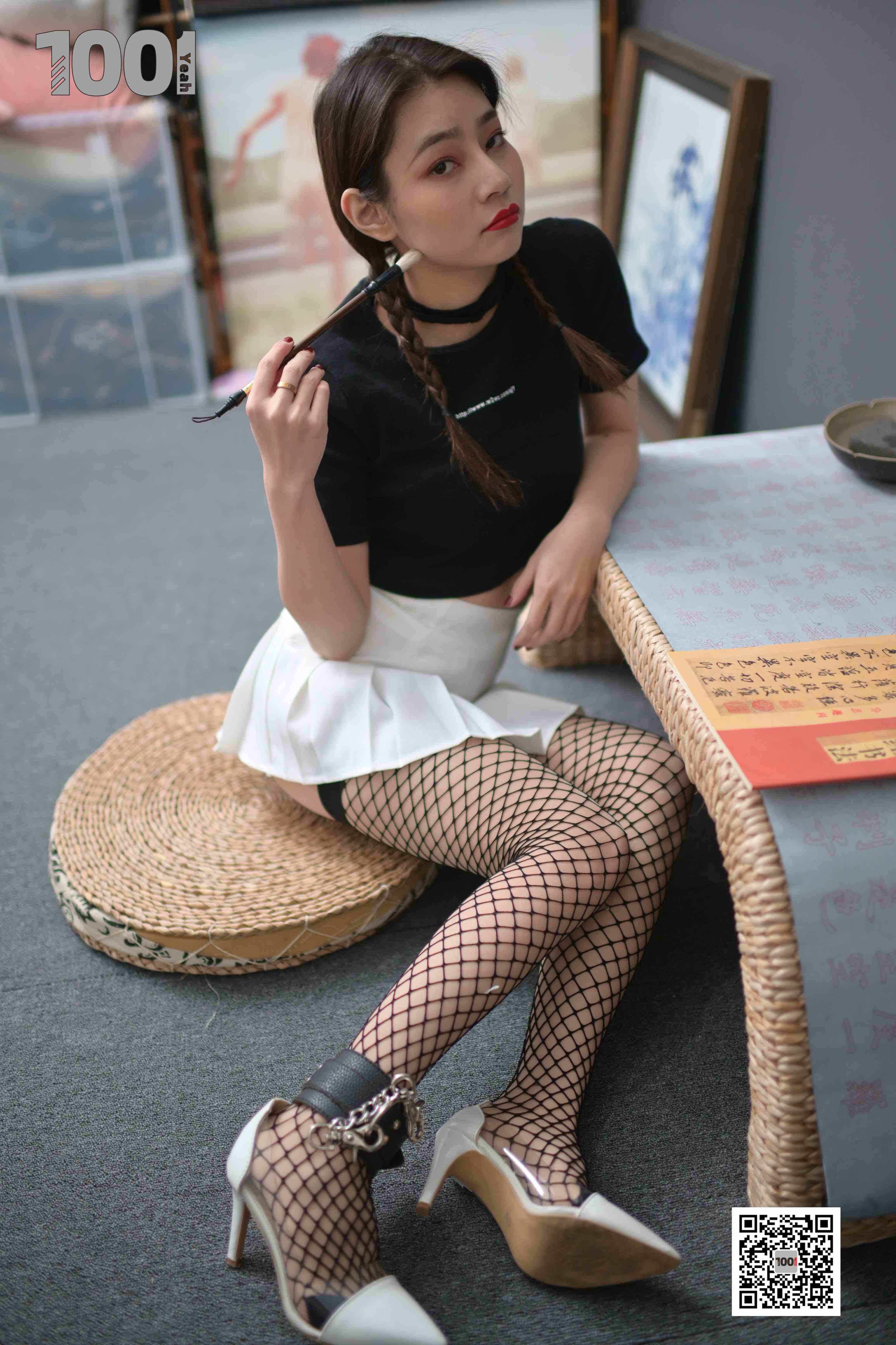 China Beauty Legs and feet 785-1