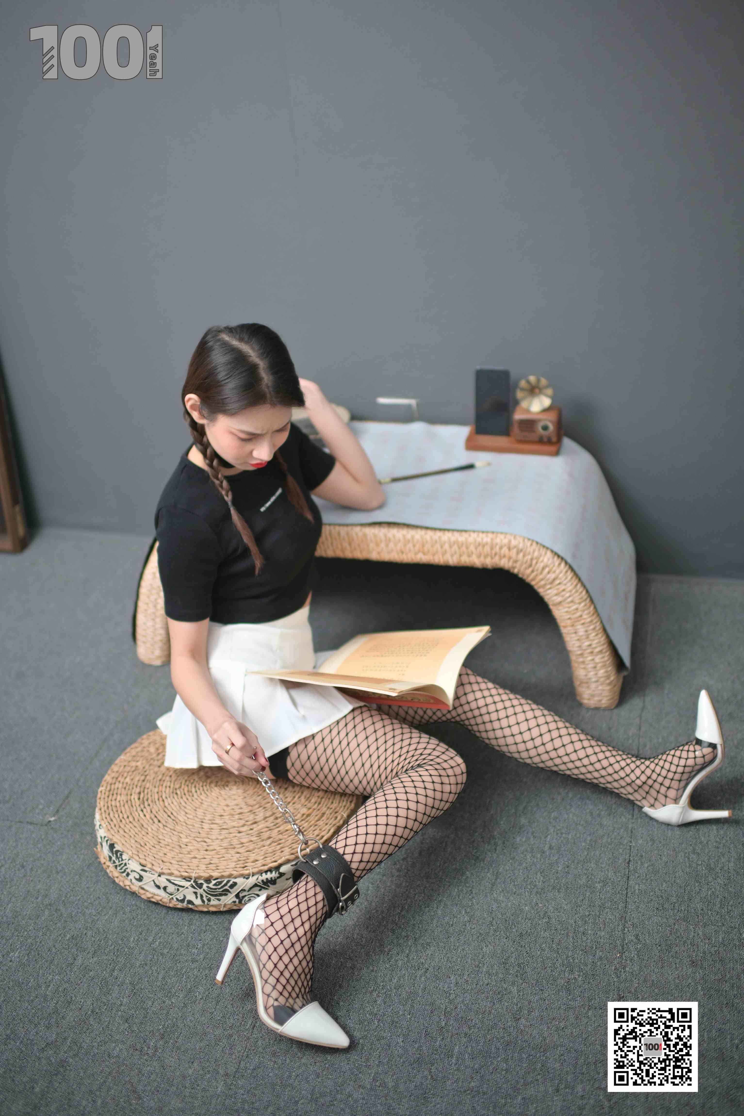 China Beauty Legs and feet 785-1