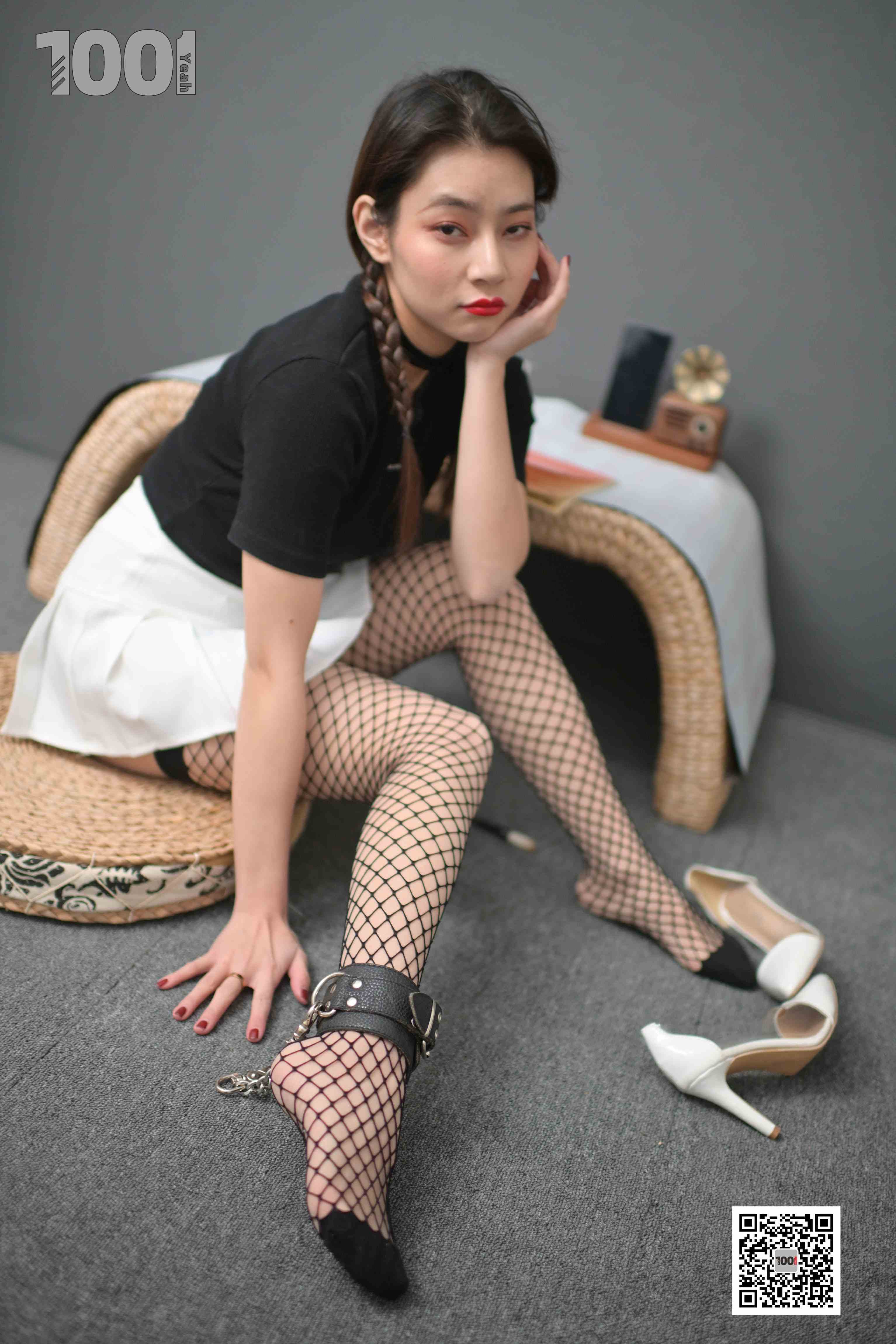 China Beauty Legs and feet 785-1