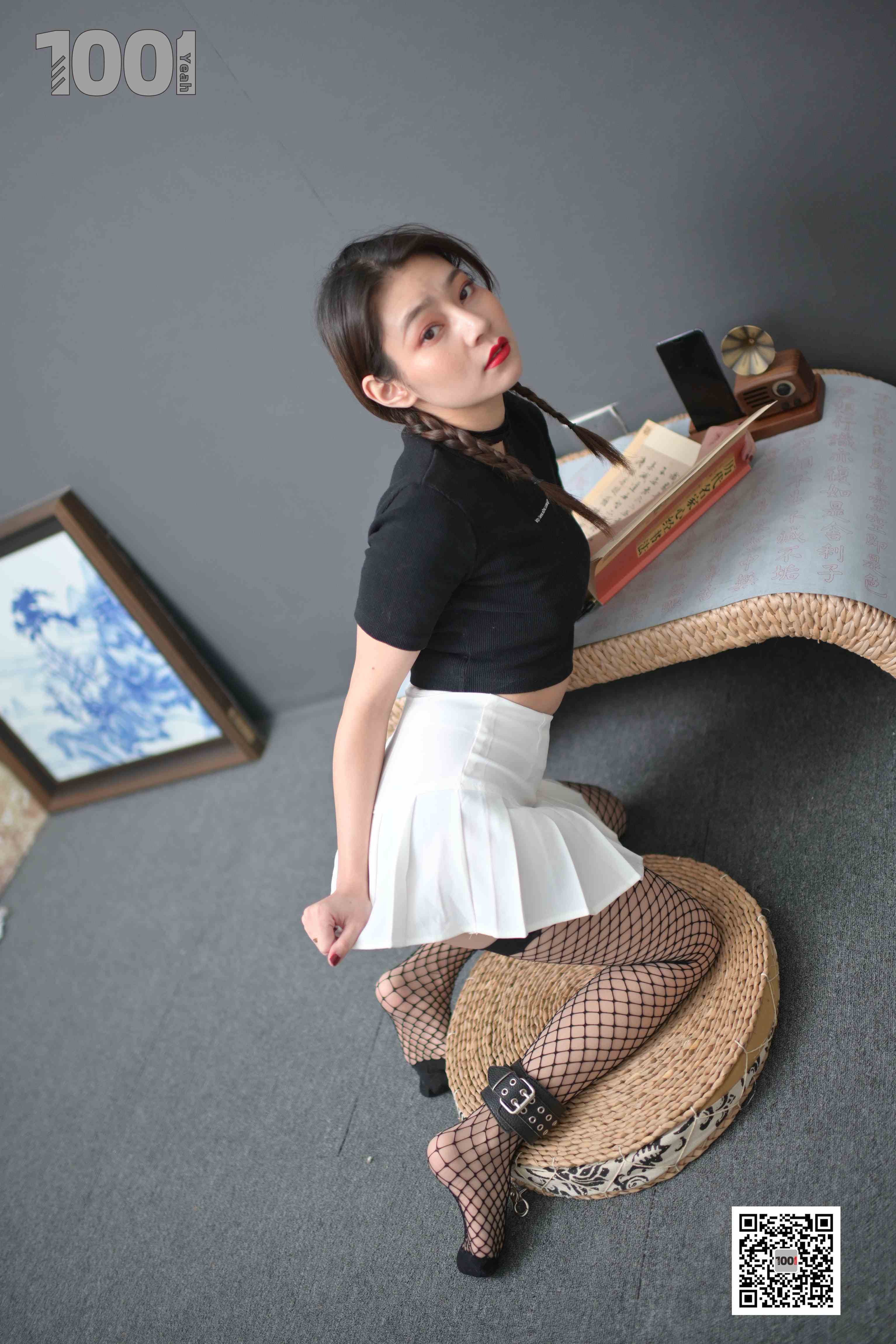 China Beauty Legs and feet 785-1