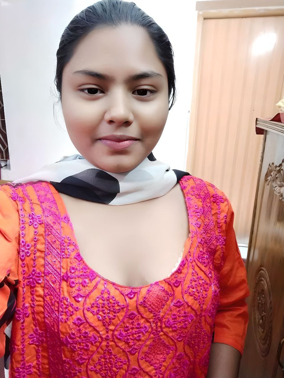 Village College  Cute Girl বিডিও কাম সার্ভিস চালু আছে ভার্জি